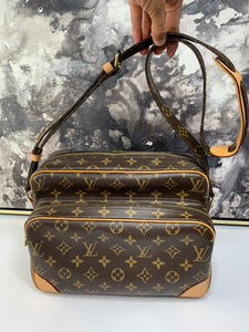 Louis Vuitton Nile MM