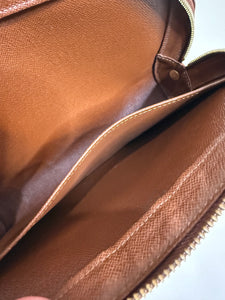 Louis Vuitton Orsay Clutch