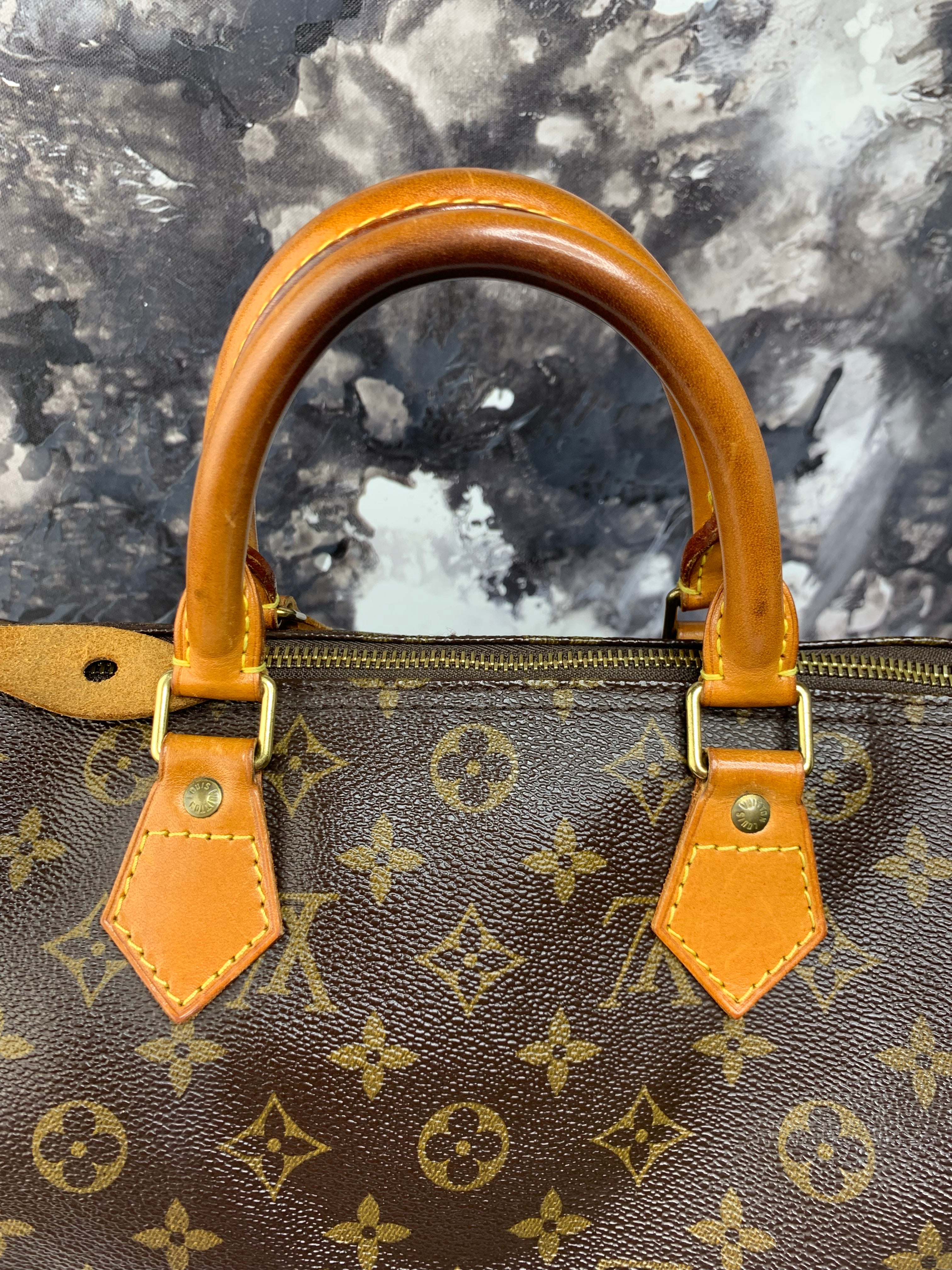 Louis Vuitton Speedy 30