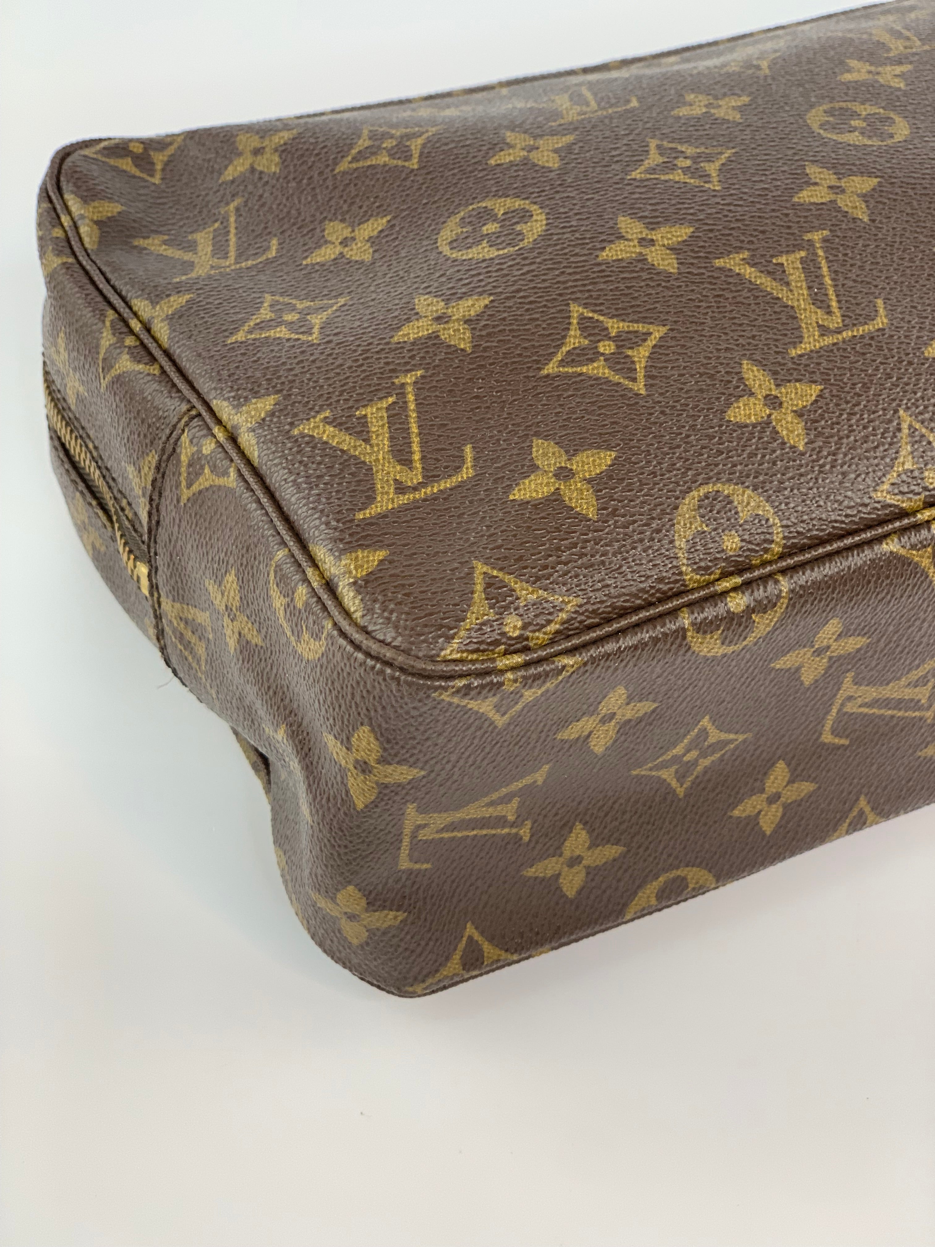 Louis Vuitton Trousse 28