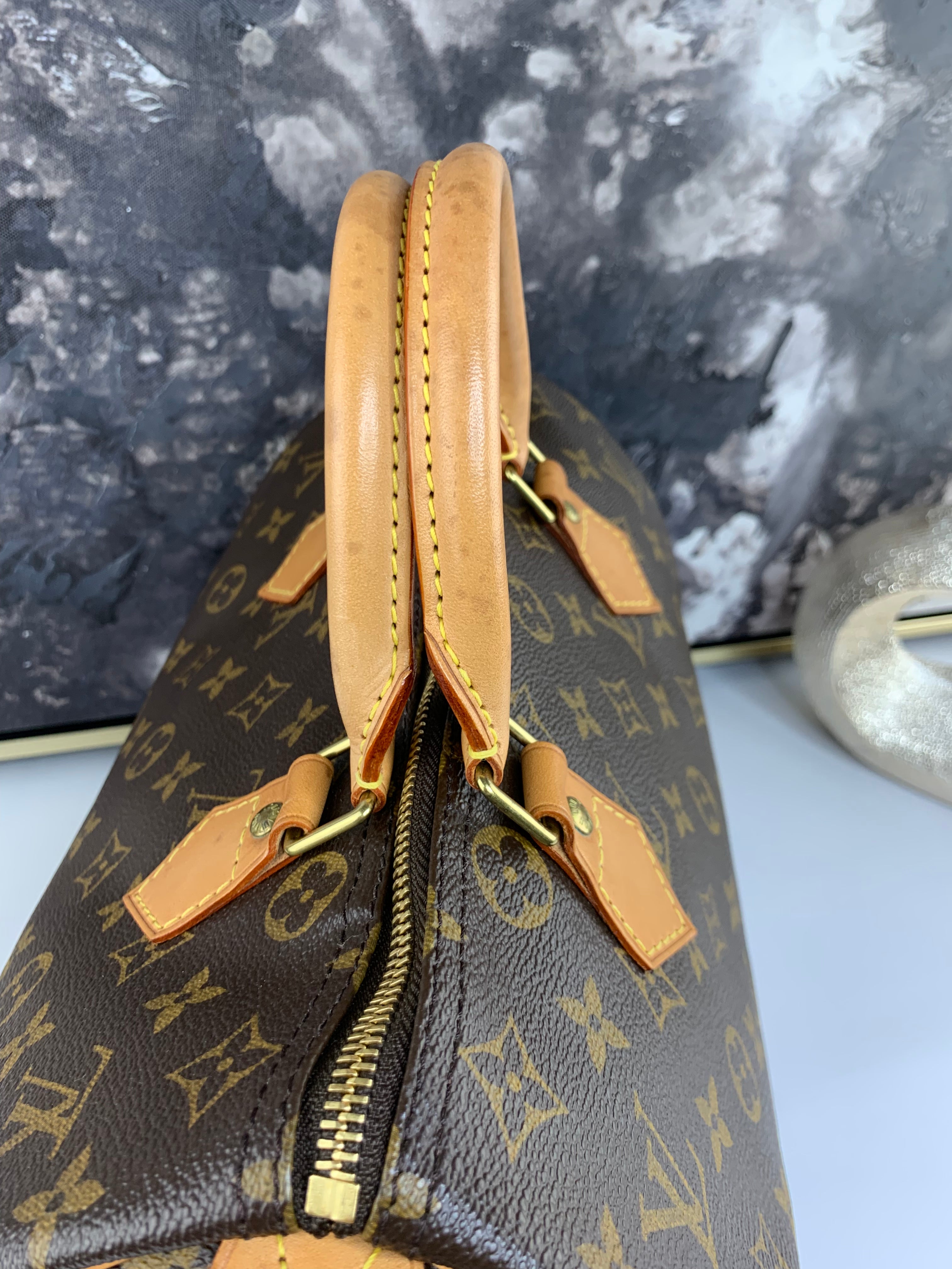 Louis Vuitton Speedy 30