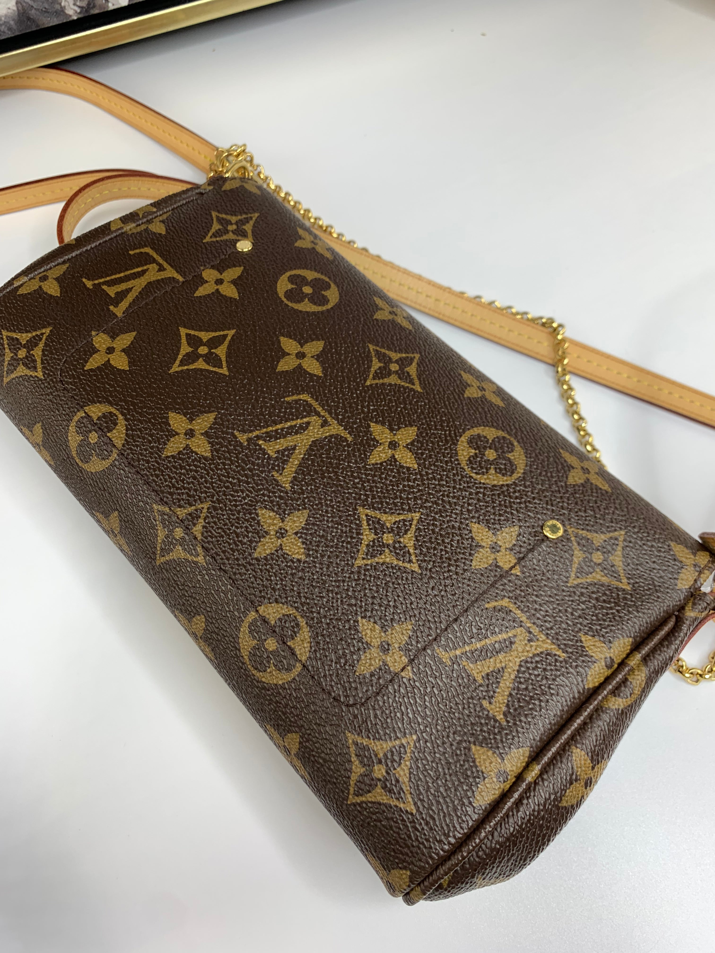 Louis Vuitton Favorite PM