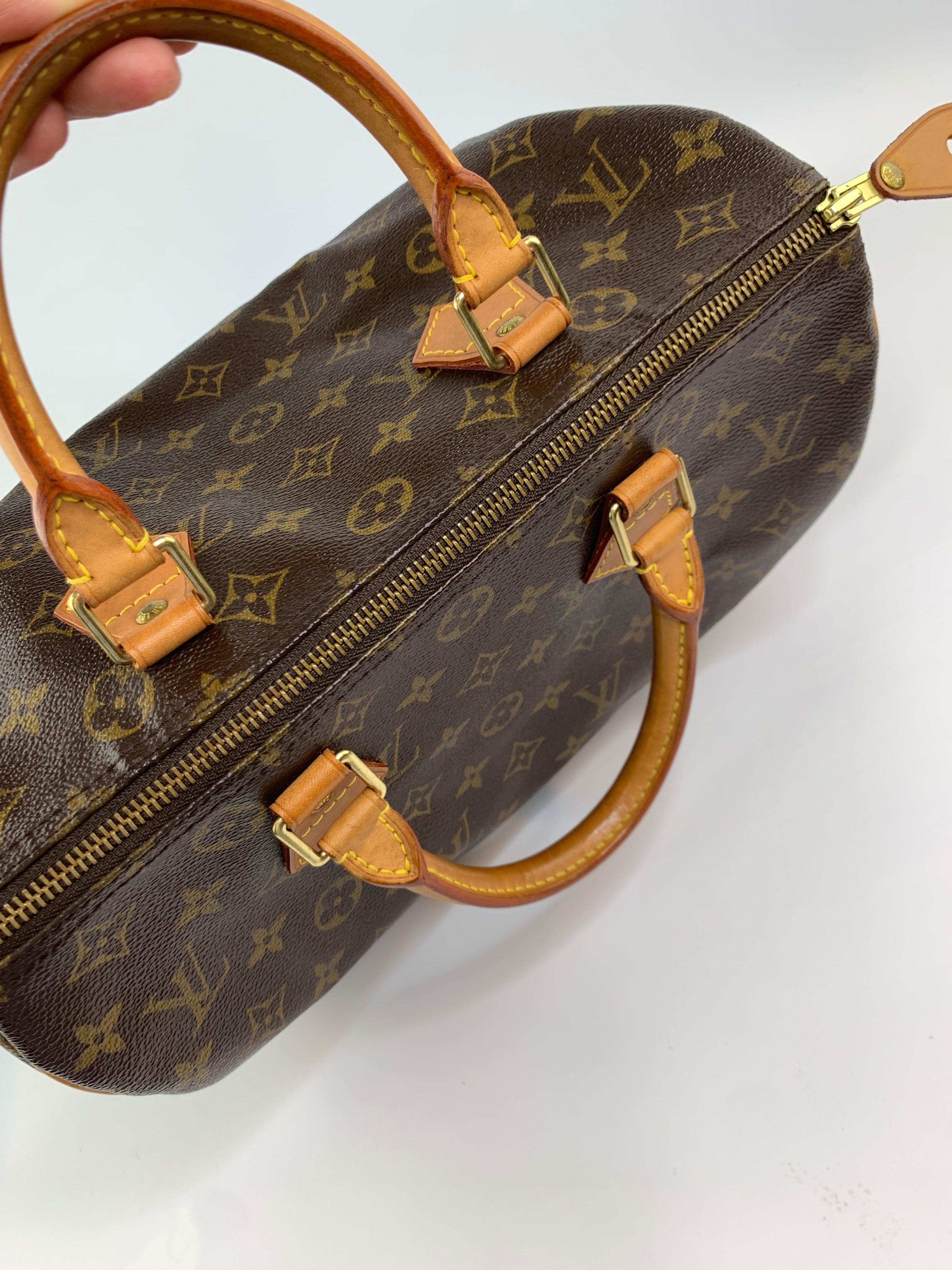 Louis Vuitton Speedy 30