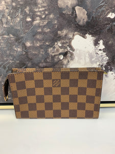 Louis Vuitton Bucket Pouch PM