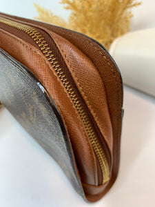 Louis Vuitton Orsay Clutch