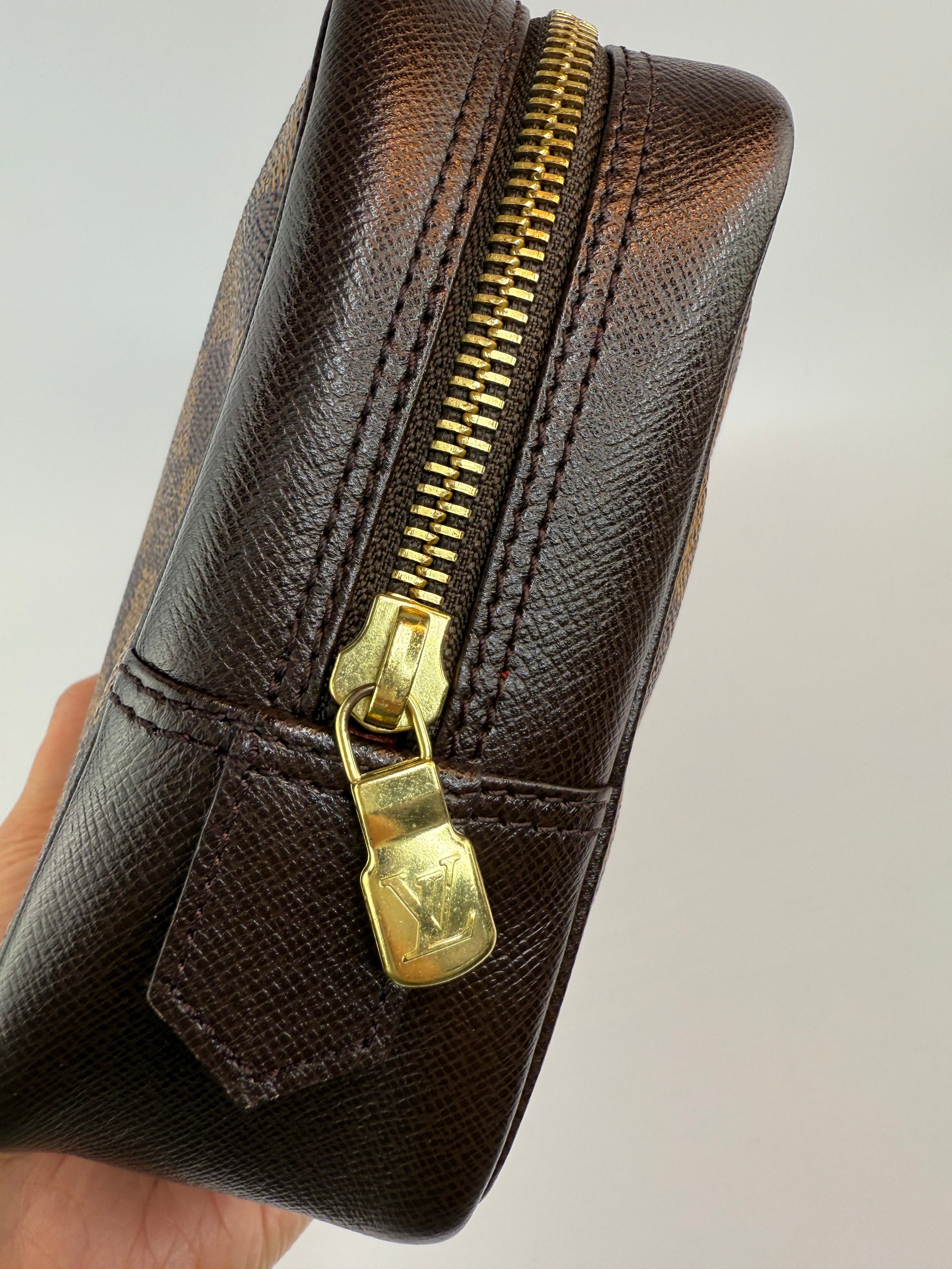 Louis Vuitton Toiletry Pouch in Damier  Ebene