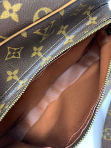 Louis Vuitton Nile MM