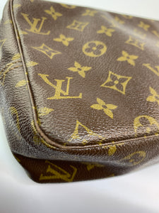 Louis Vuitton Trousse 28