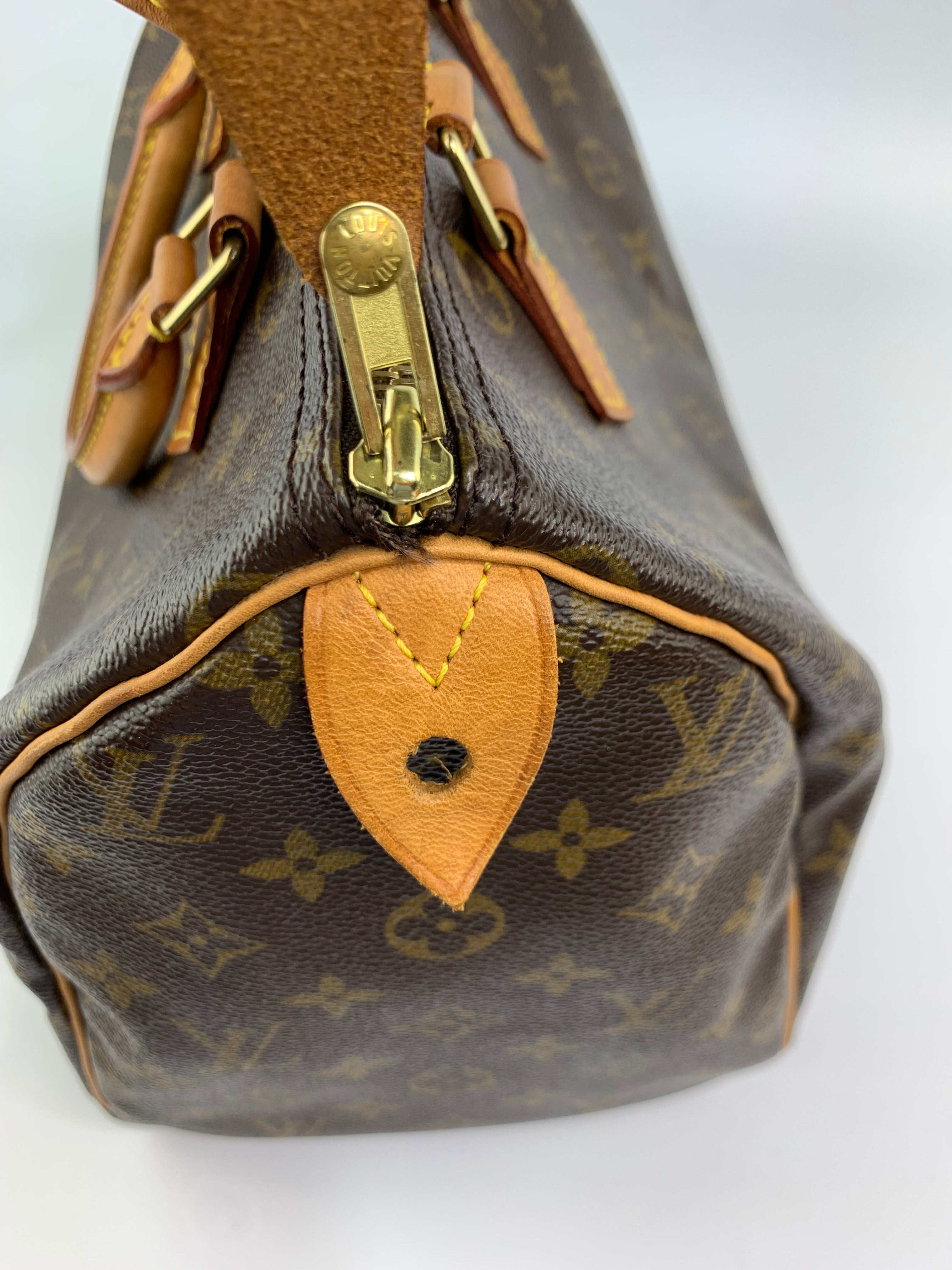 Louis Vuitton Speedy 30
