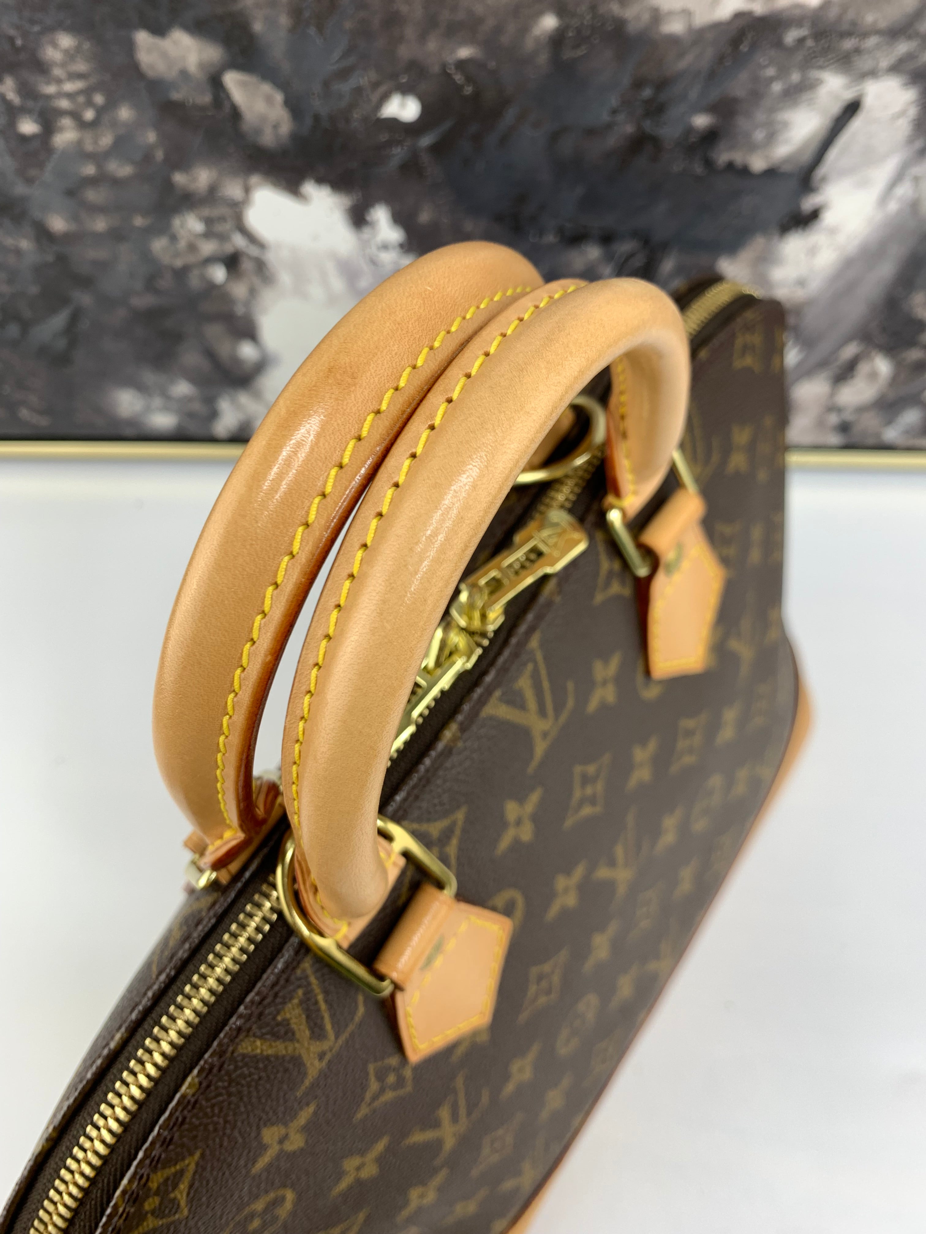 Louis Vuitton Alma PM