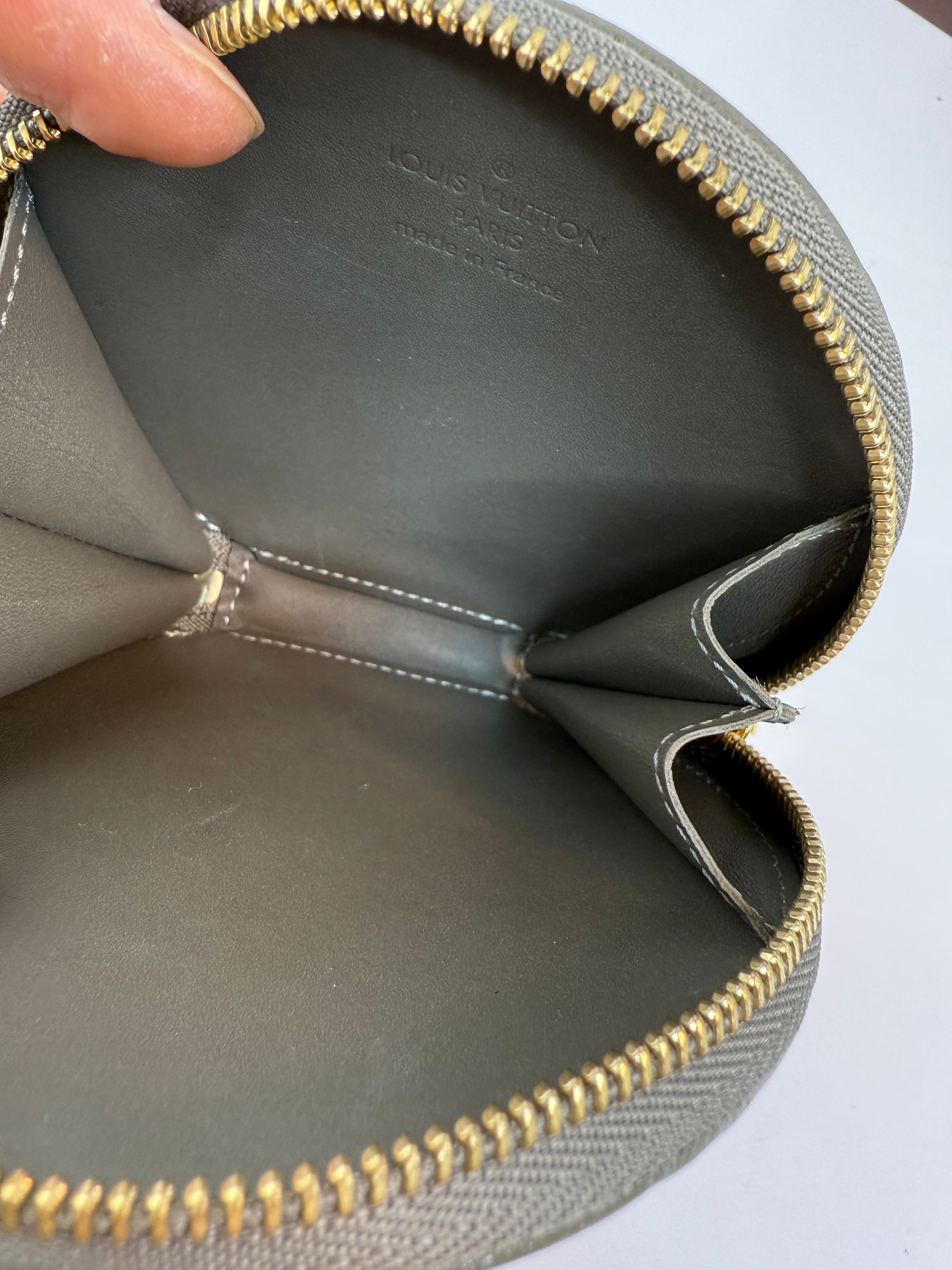 Louis Vuitton Limited Coin Purse in Vernis