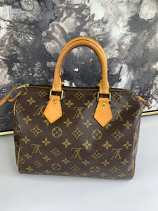 Louis Vuitton Speedy 25