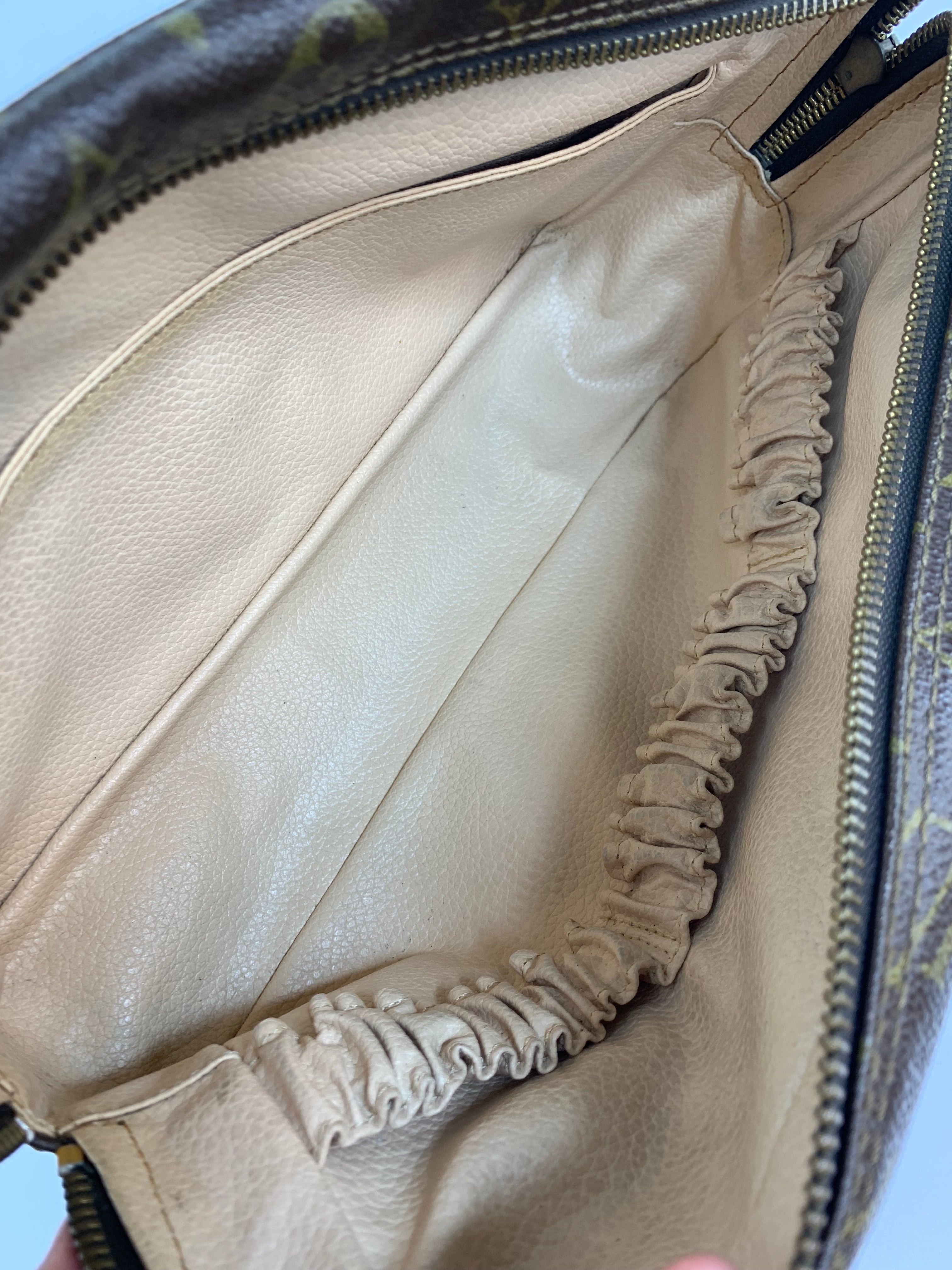 Louis Vuitton Trousse 28