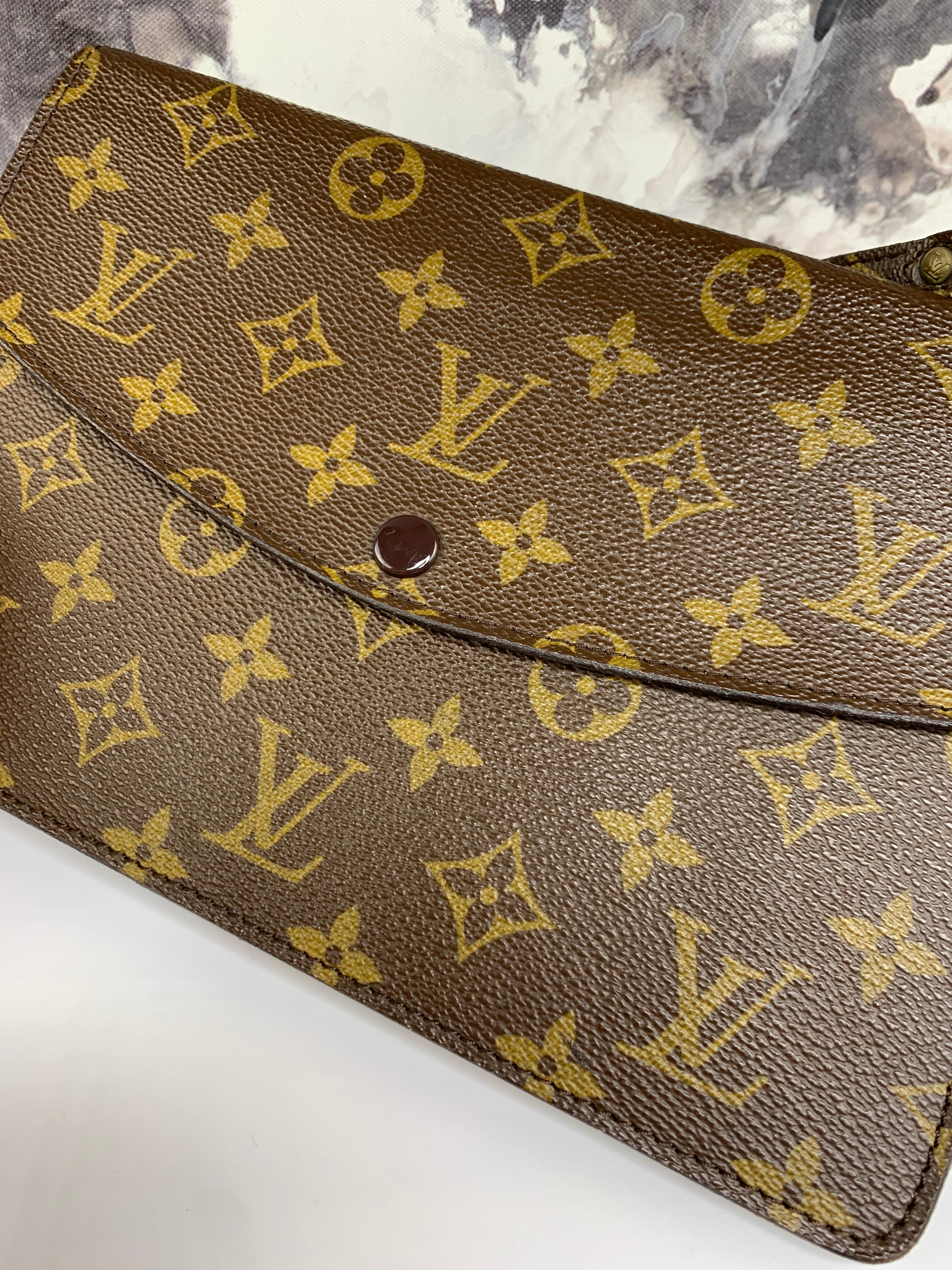 Louis Vuitton Double Rabat