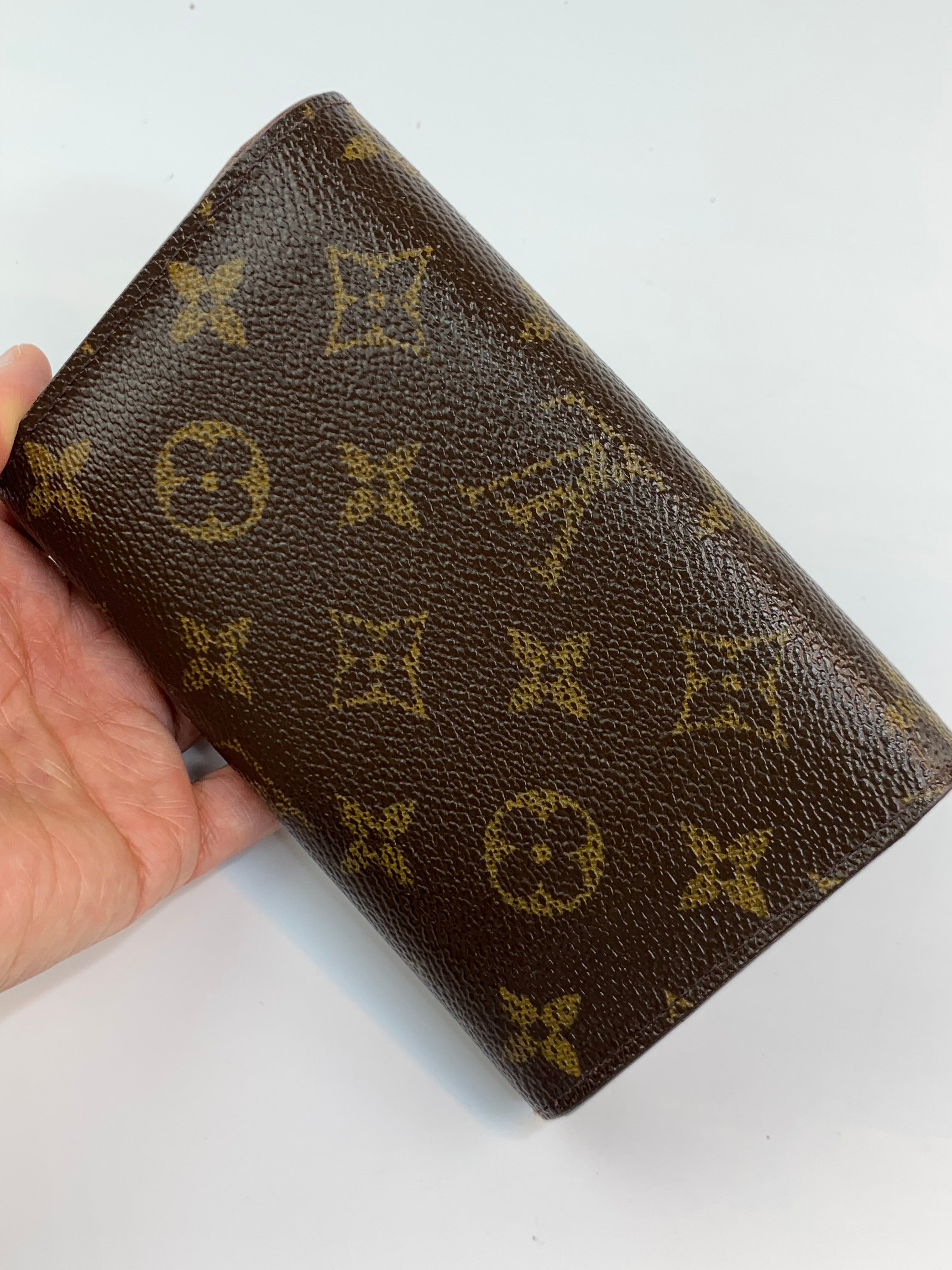 Louis Vuitton Short Wallet