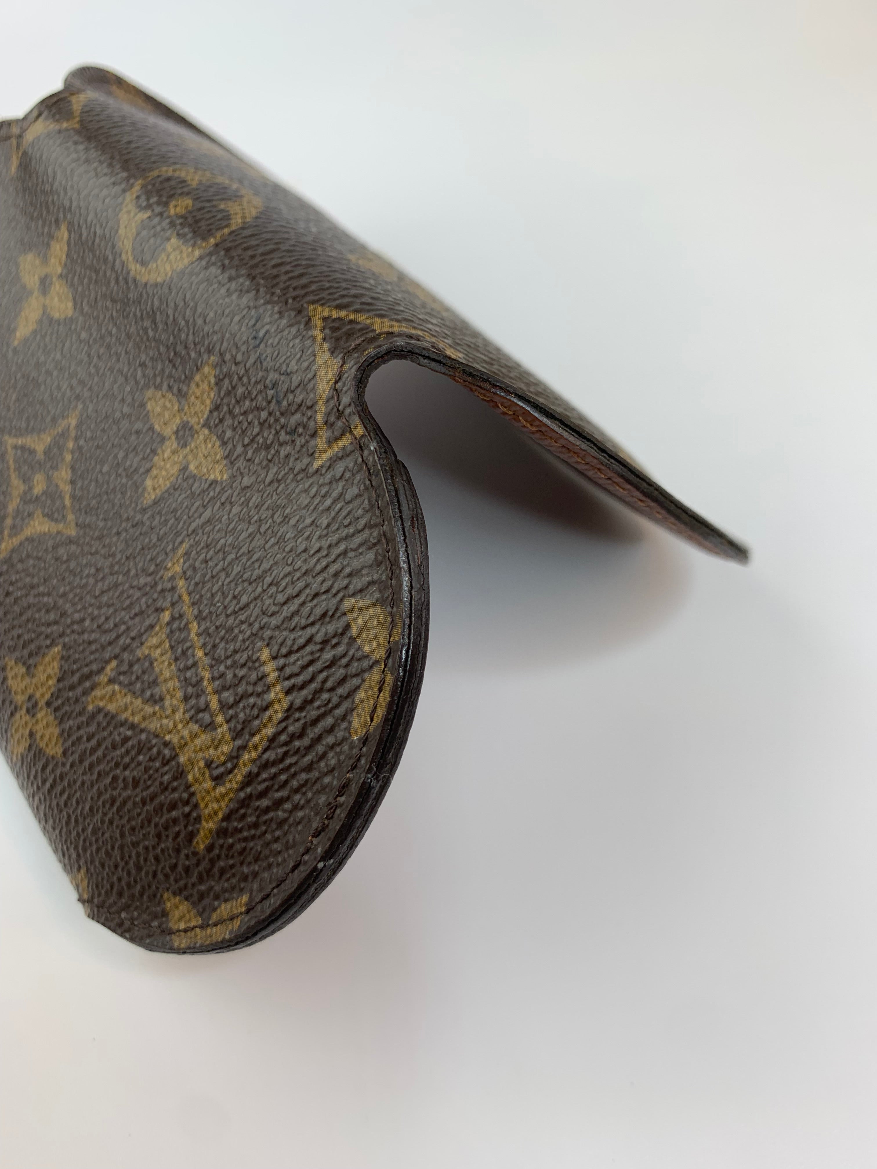 Louis Vuitton Round Key Holder