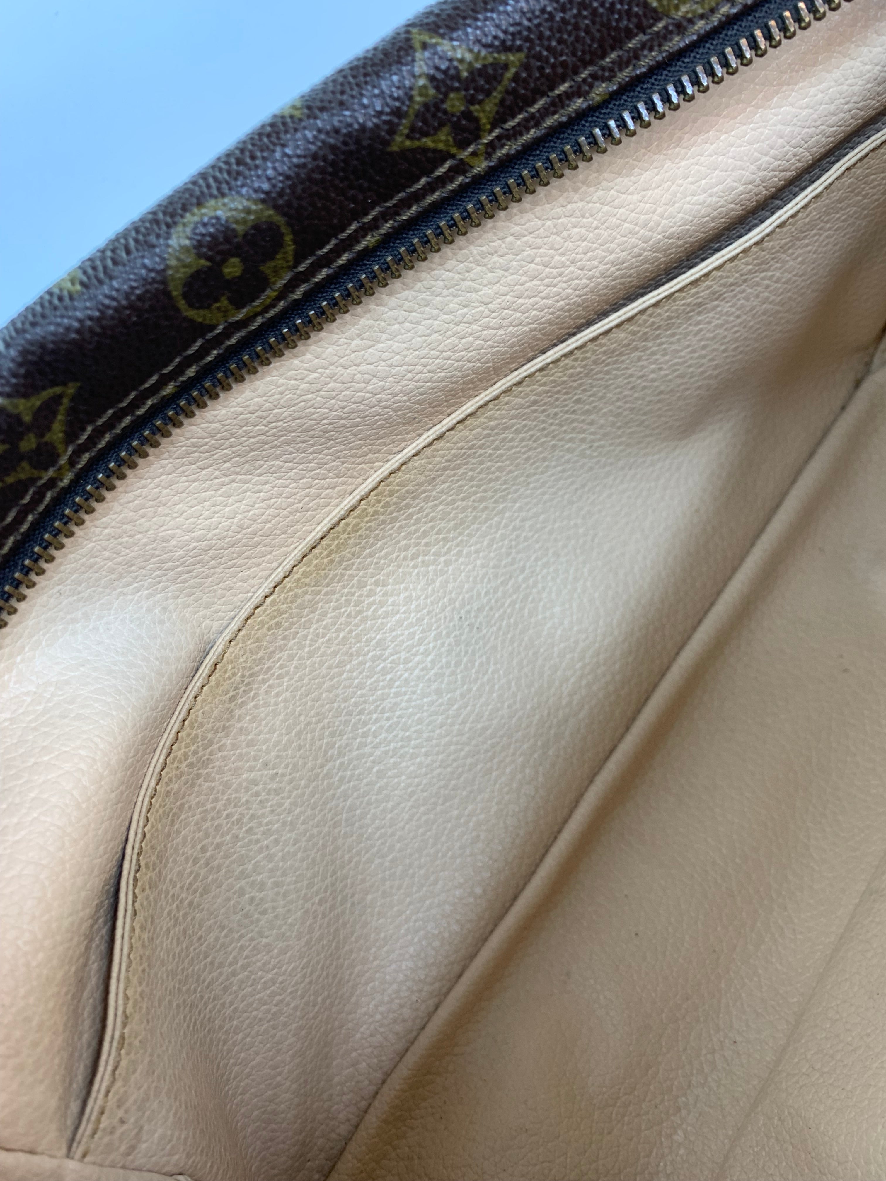 Louis Vuitton Trousse 28