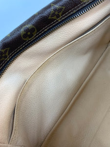 Louis Vuitton Trousse 28