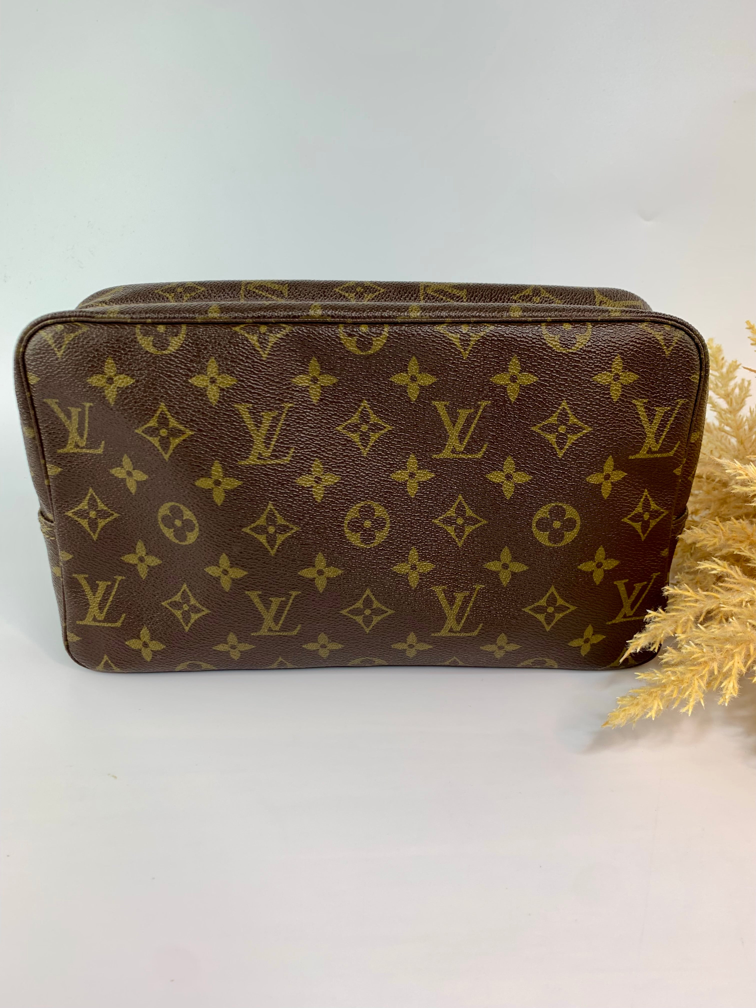 Louis Vuitton Trousse 28