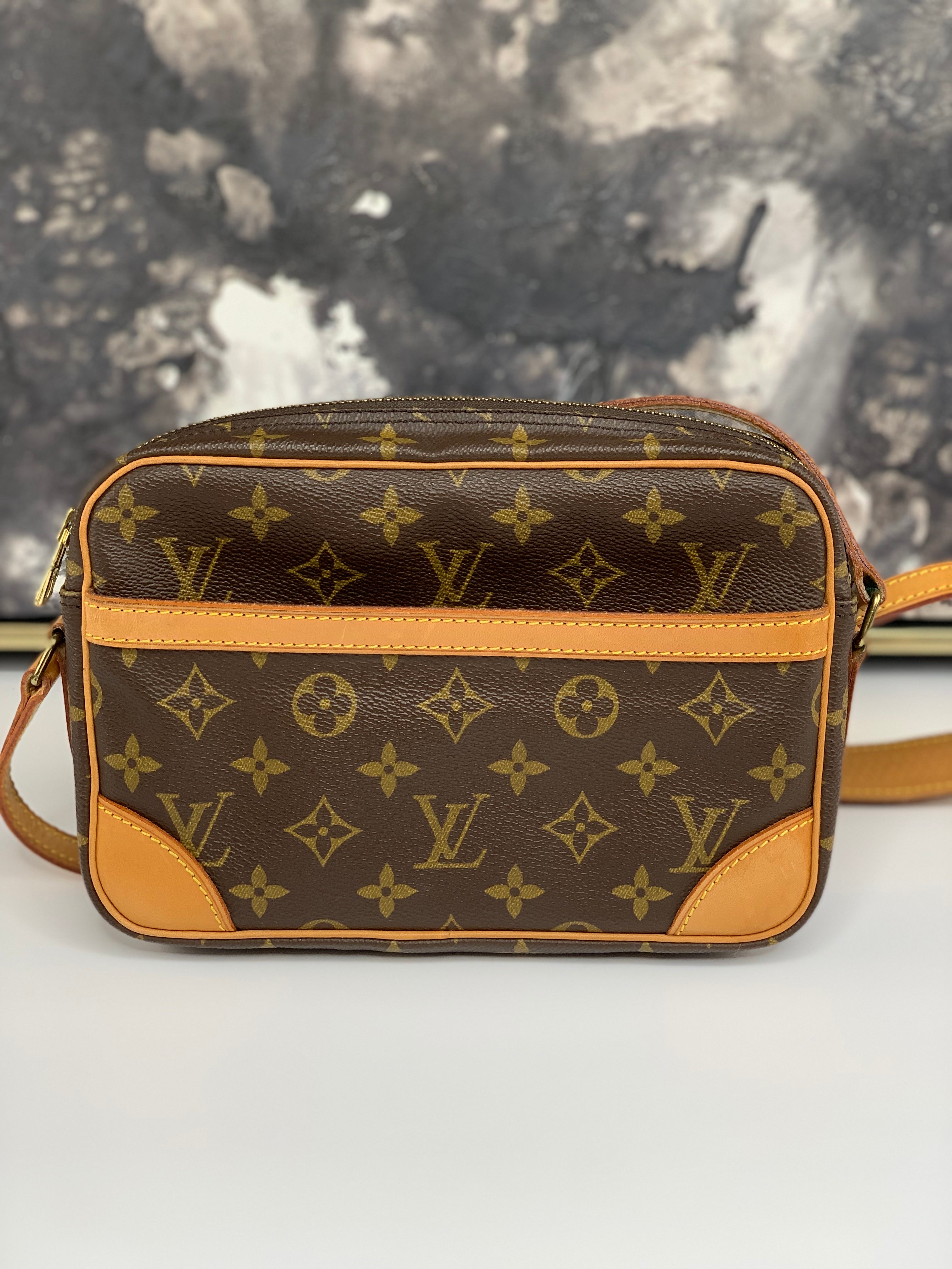 Louis Vuitton Trocadero 23 Crossbody – yourvintagelvoe