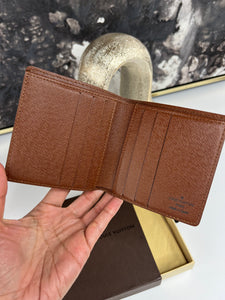 Louis Vuitton Mens Bifold Wallet