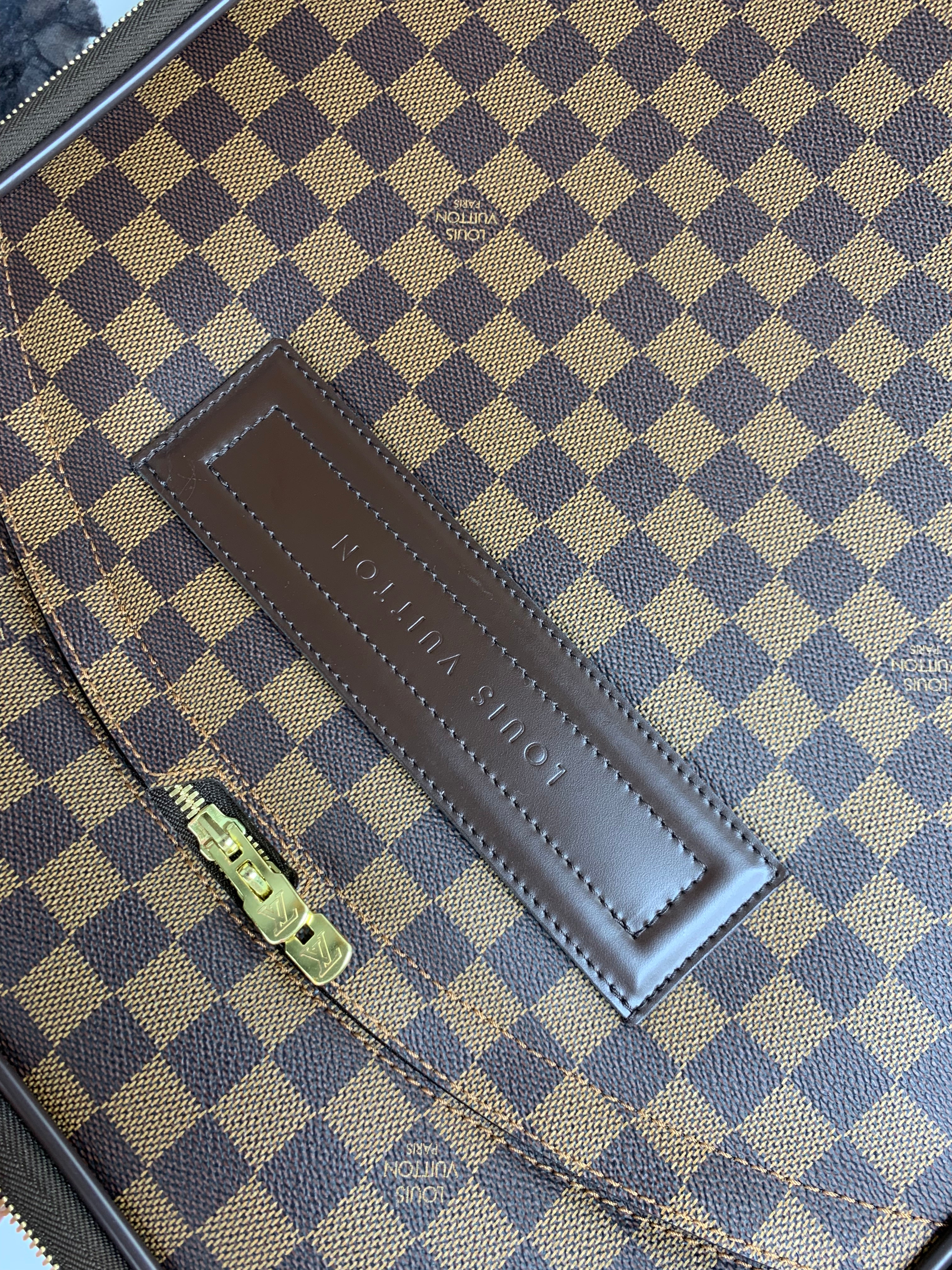 Louis Vuitton Pegase 45