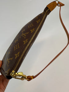Louis Vuitton Pochette Accessories