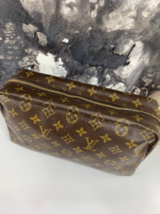 Louis Vuitton Trousse 28