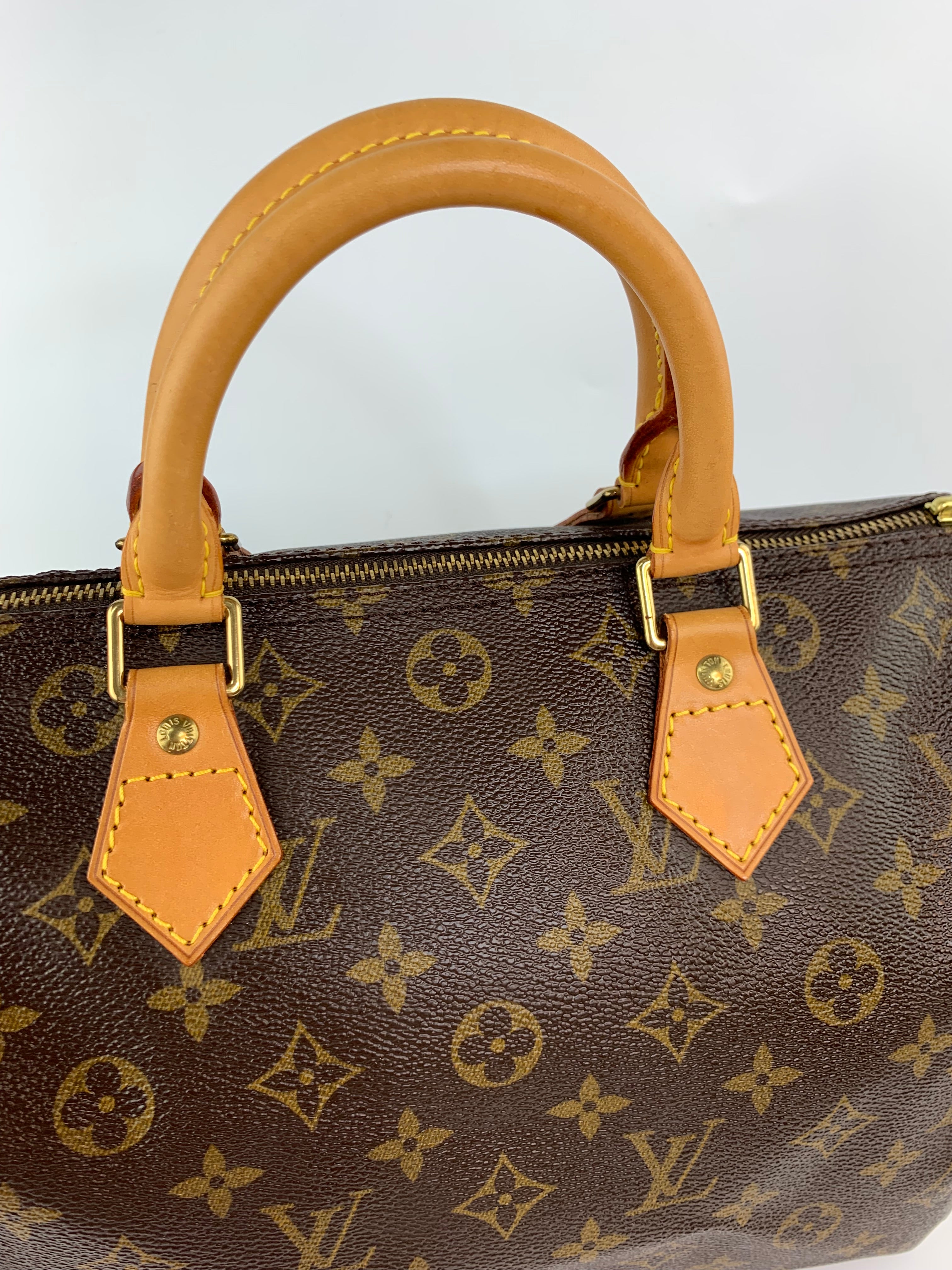 Louis Vuitton Speedy 30