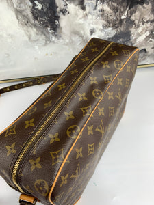 Louis Vuitton Nile GM