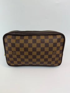 Louis Vuitton Toiletry Pouch in Damier  Ebene