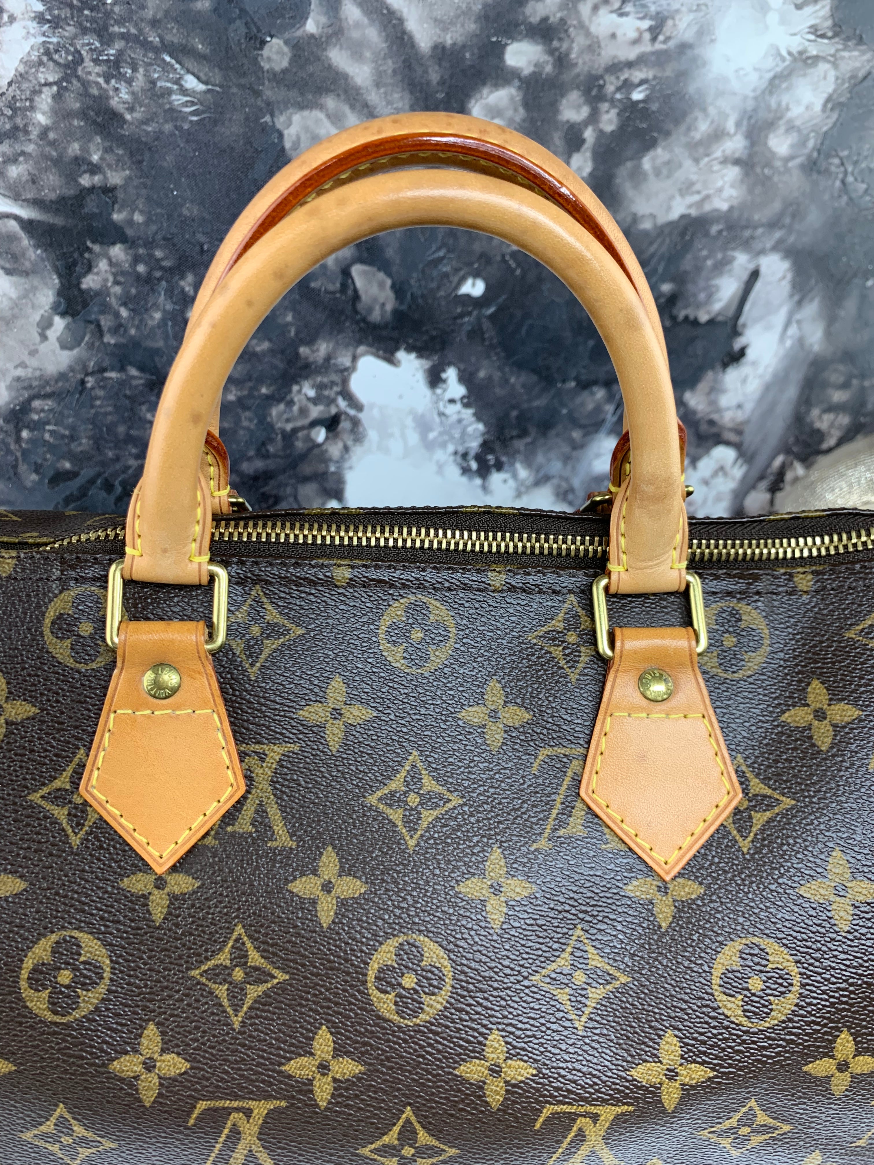 Louis Vuitton Speedy 30