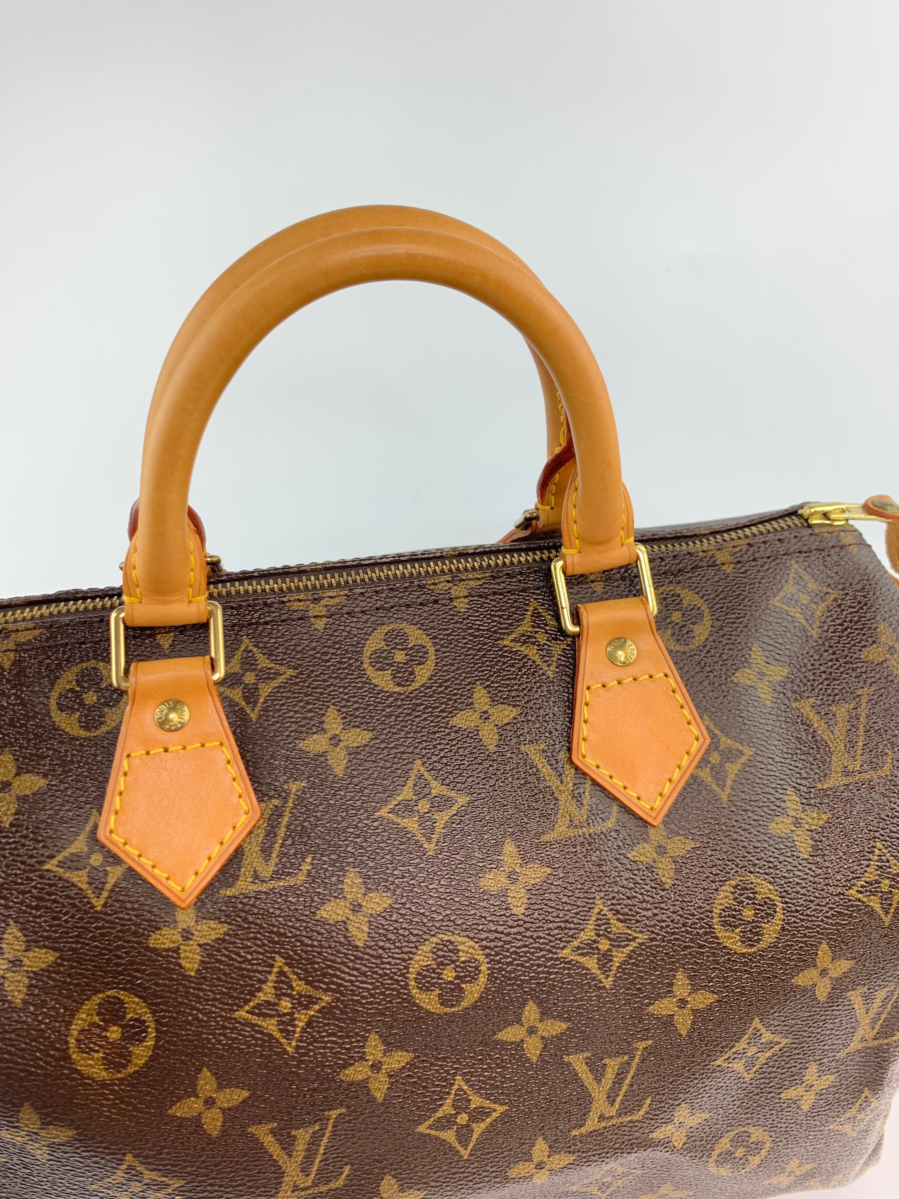 Louis Vuitton Speedy 30