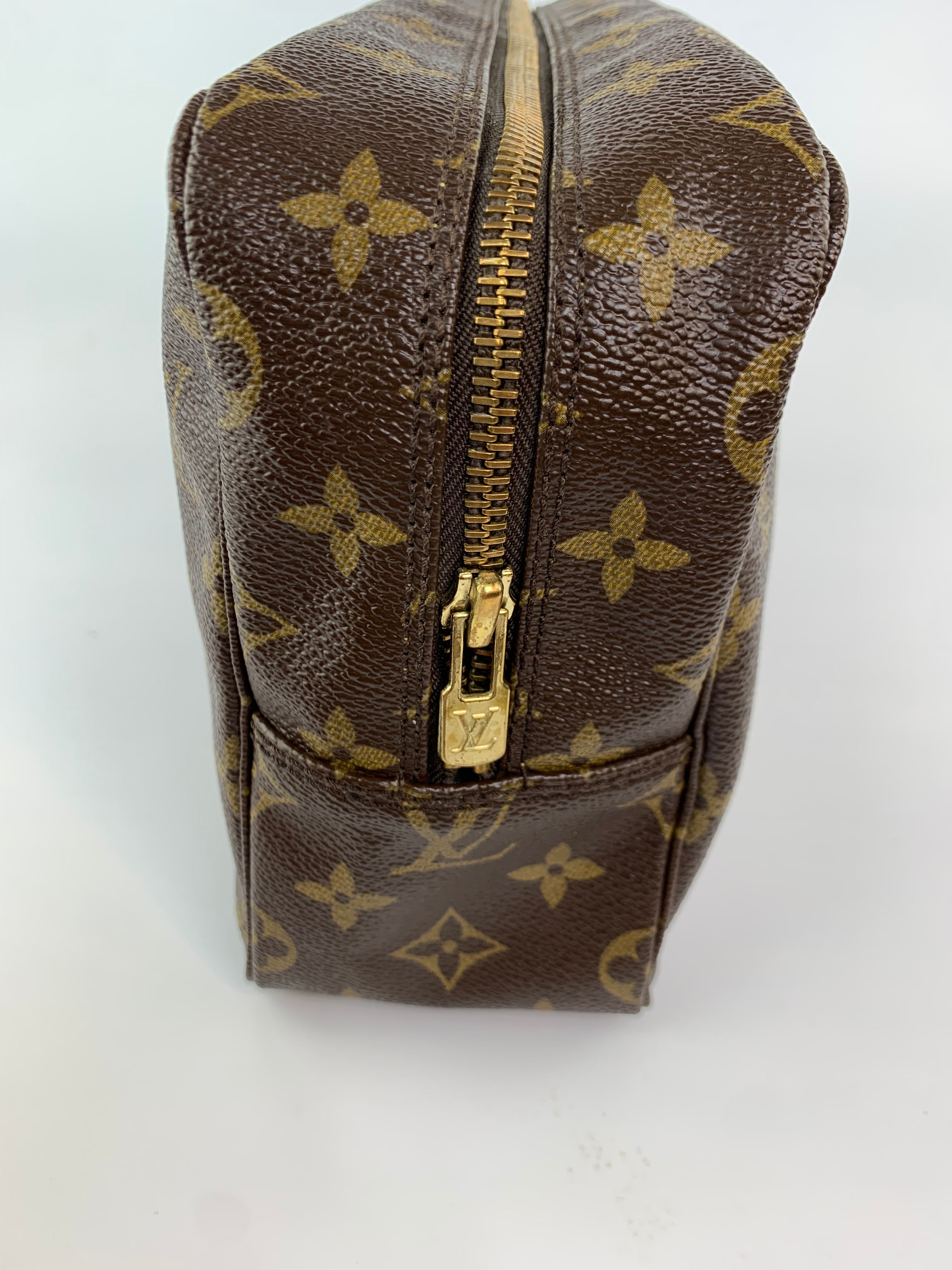 Louis Vuitton Trousse 28