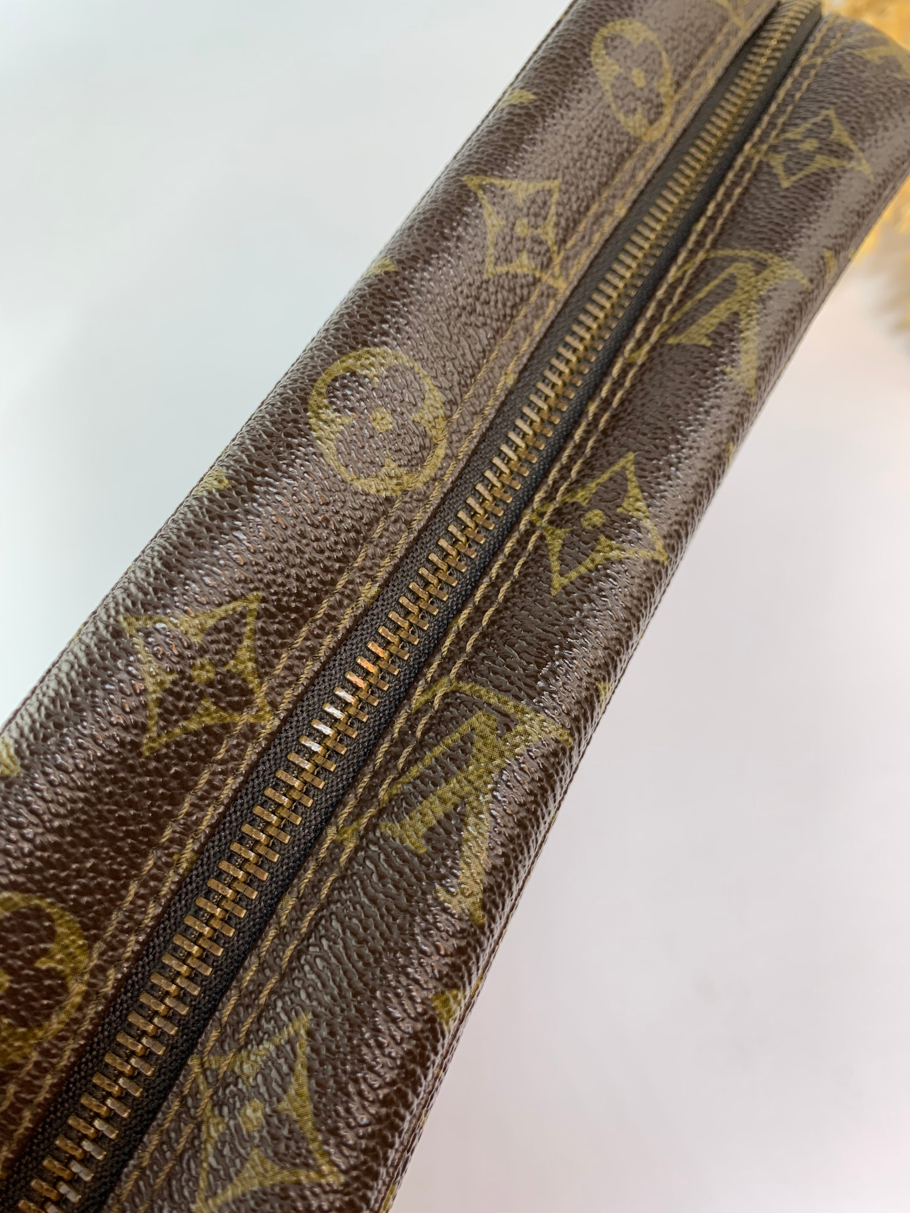 Louis Vuitton Trousse 28