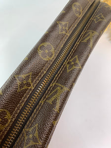 Louis Vuitton Trousse 28