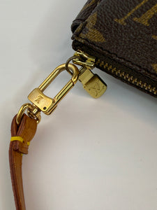 Louis Vuitton Pochette Accessories