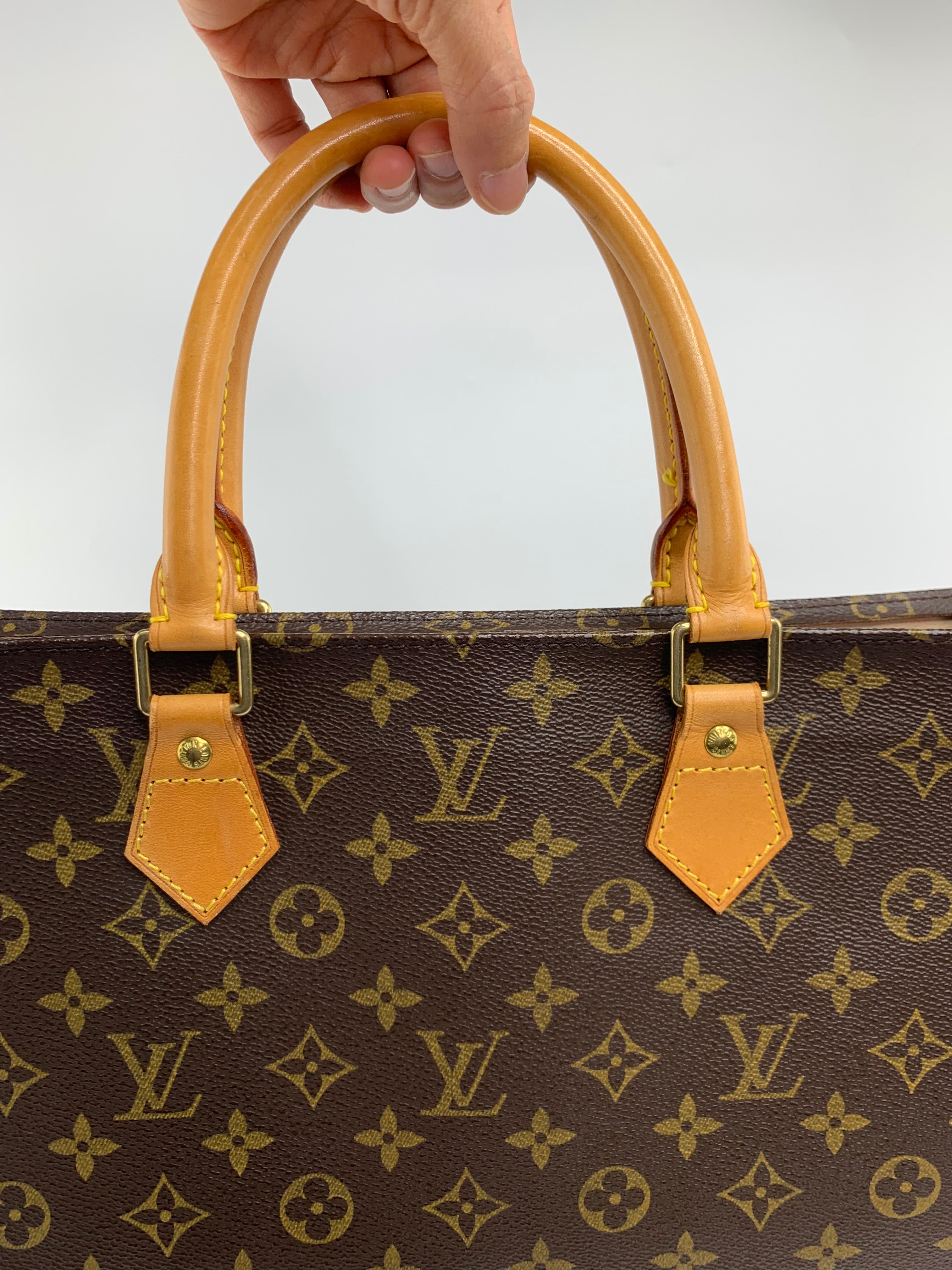 Louis Vuitton Sac Plat
