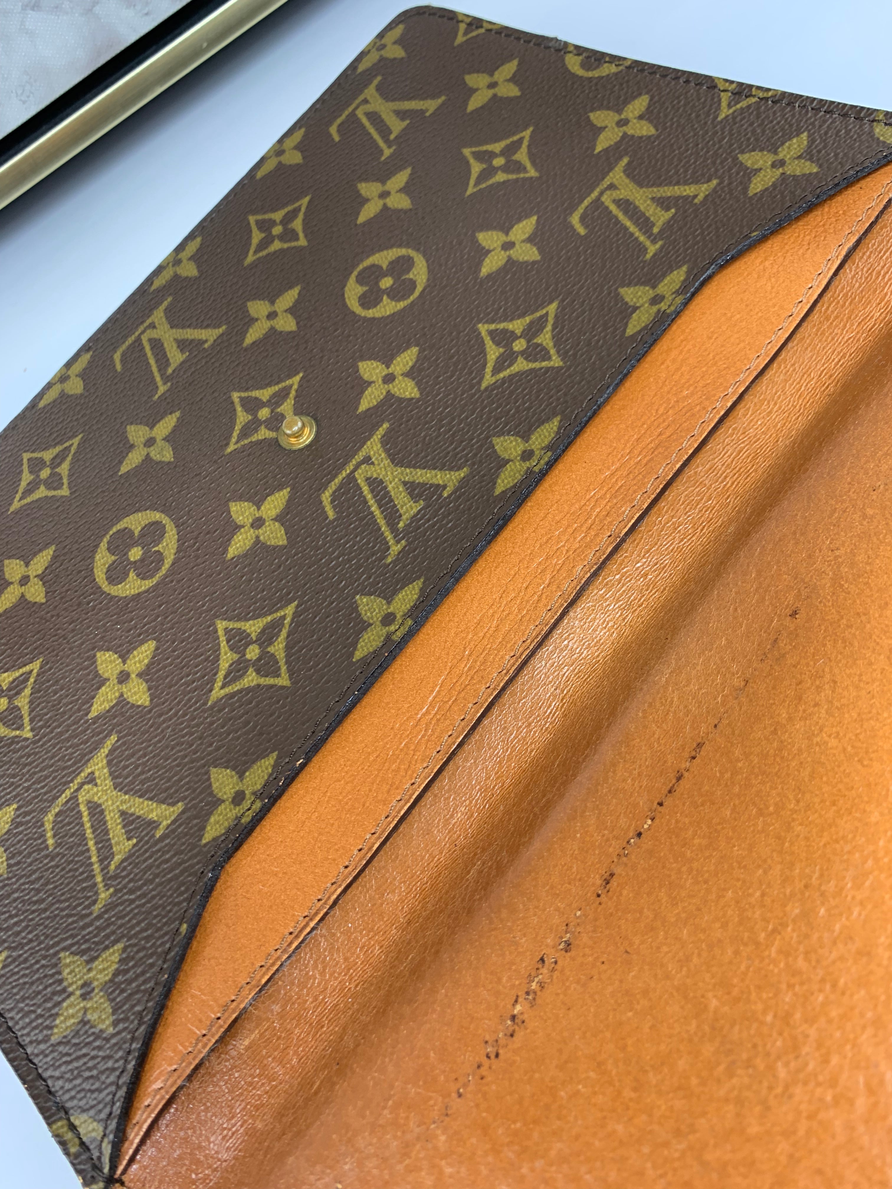 Louis Vuitton Double Rabat