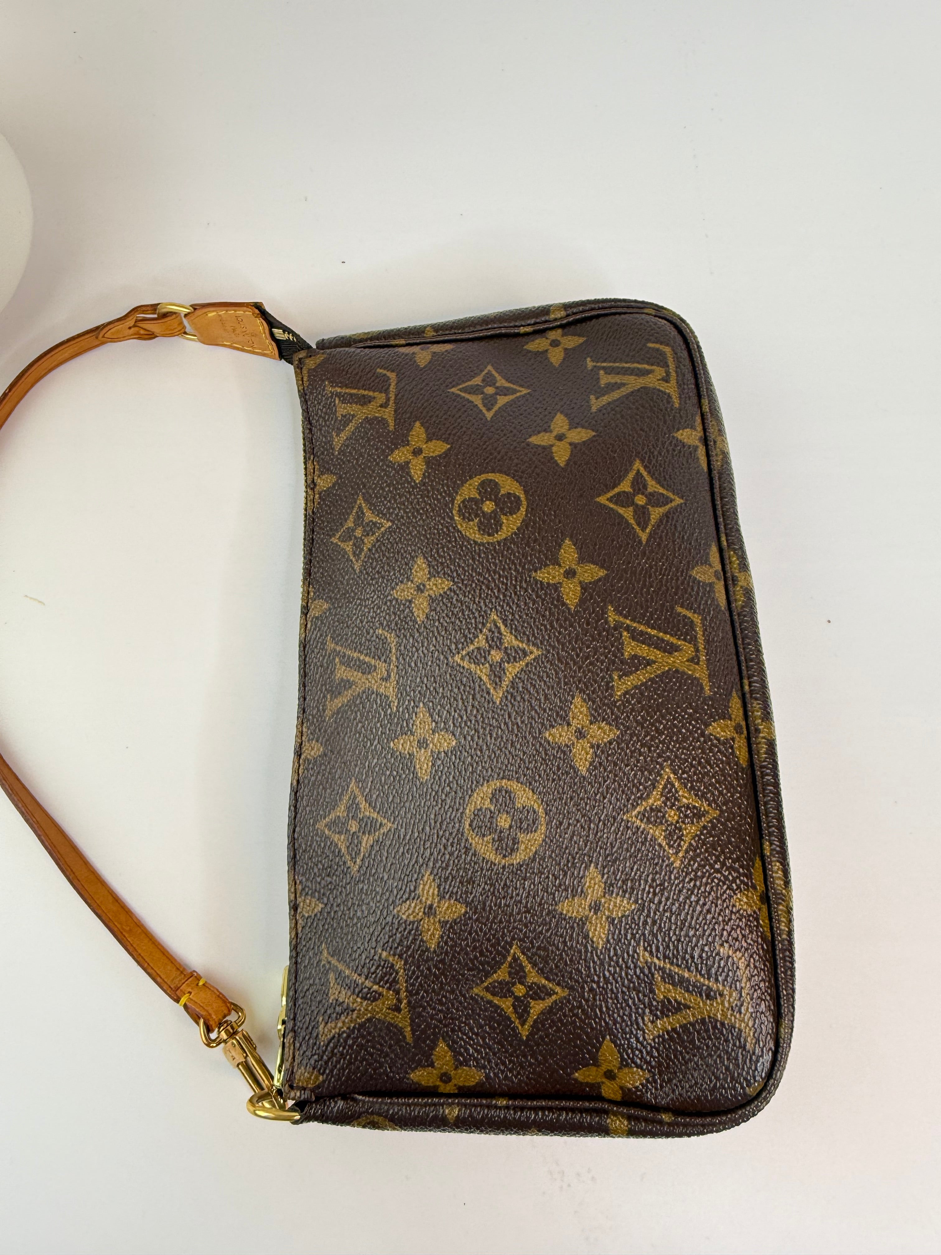 Louis Vuitton Pochette Accessories