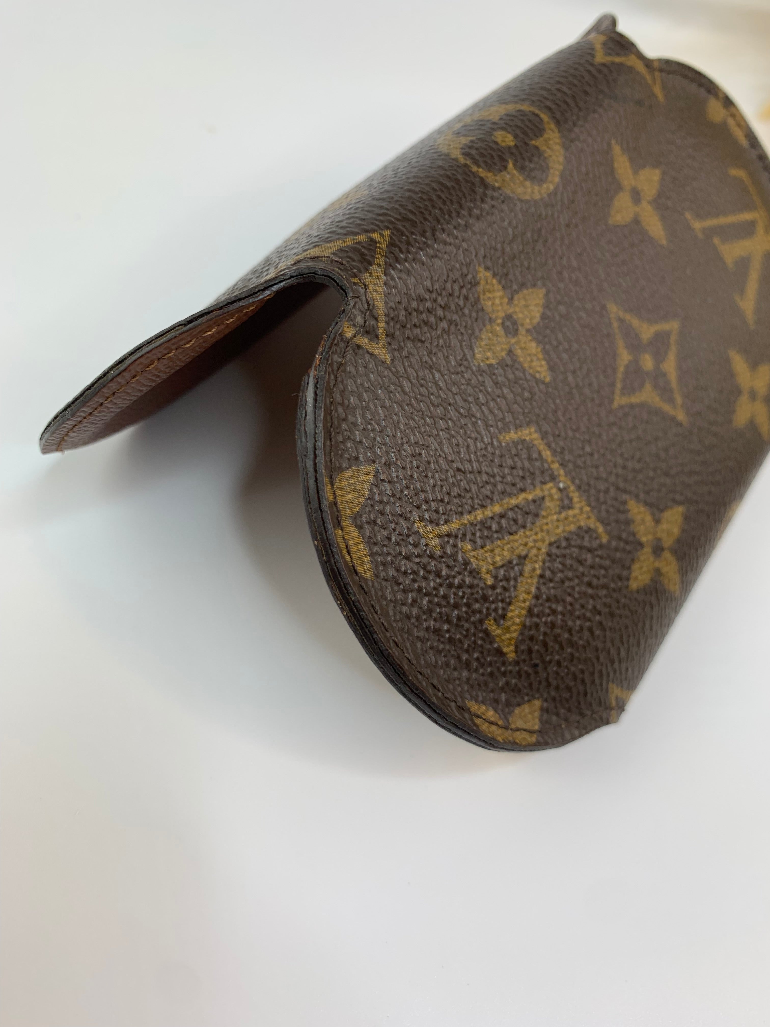 Louis Vuitton Round Key Holder