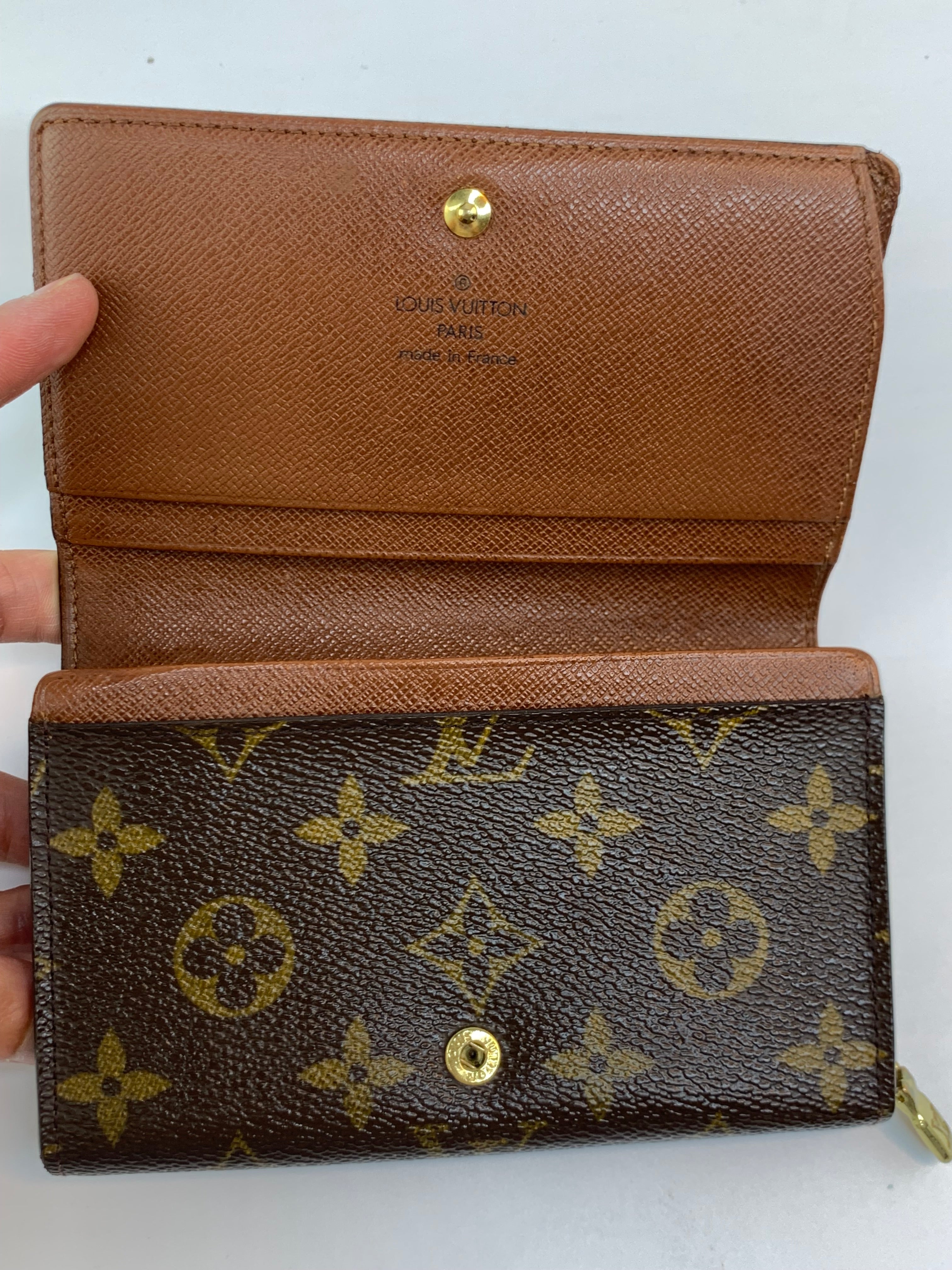 Louis Vuitton Short Wallet