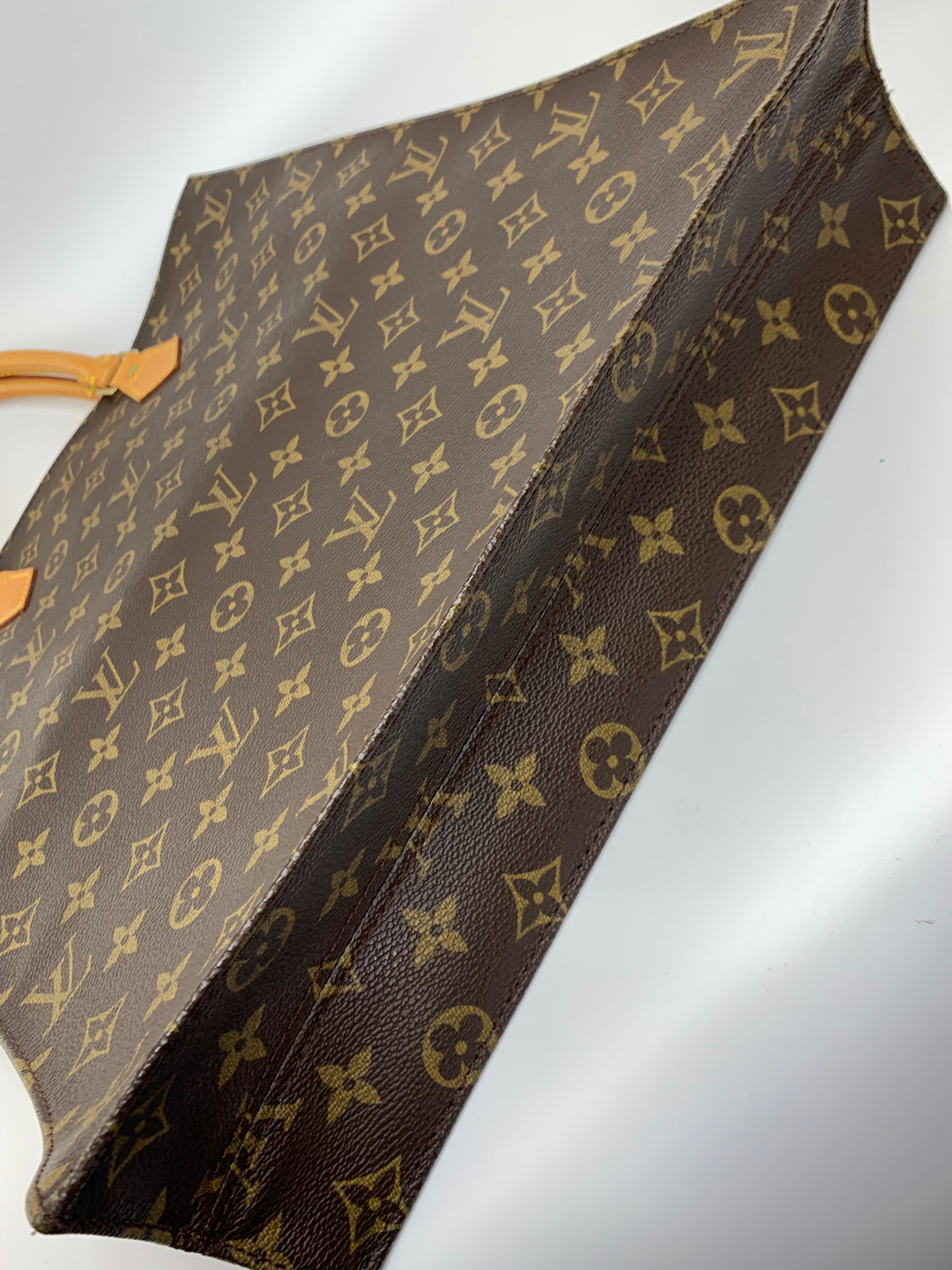 Louis Vuitton Sac Plat