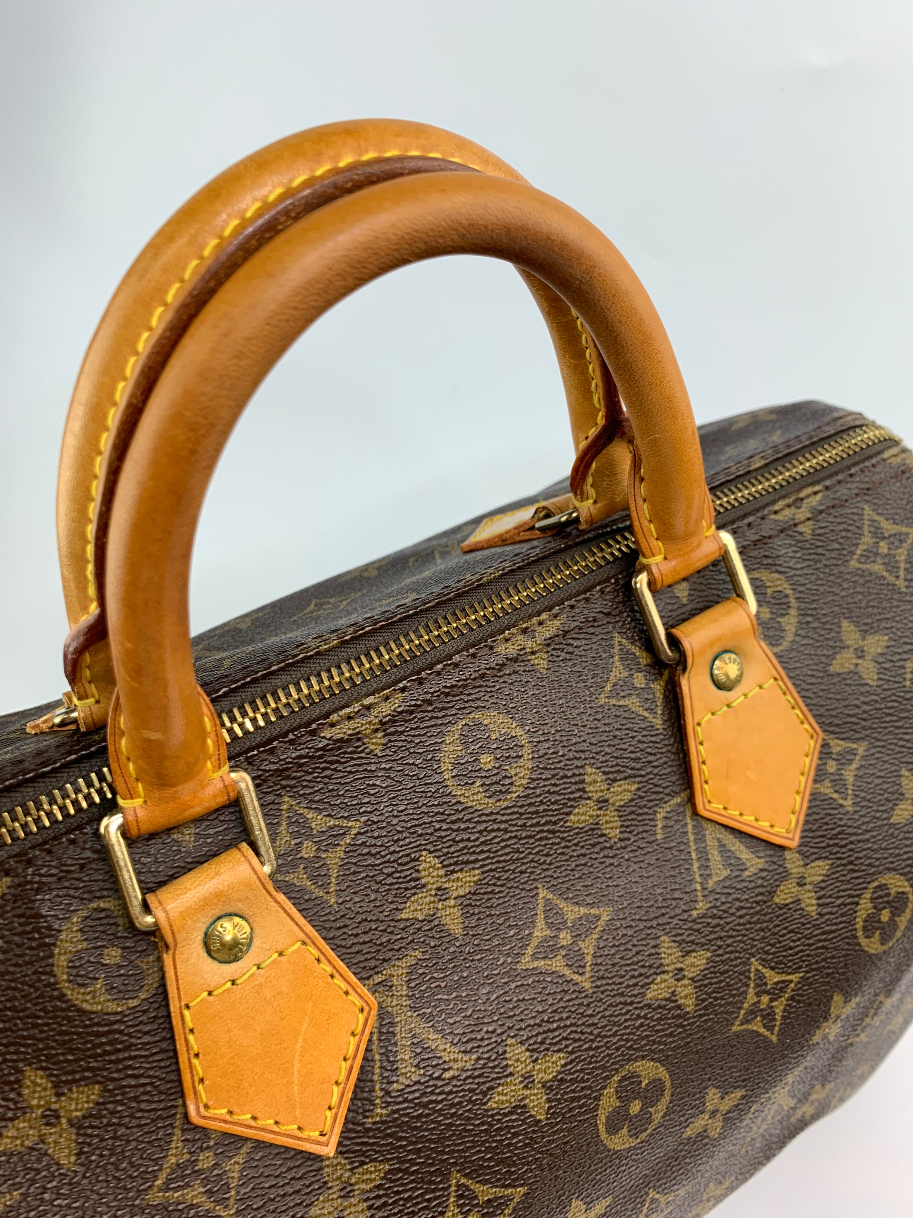 Louis Vuitton Speedy 30