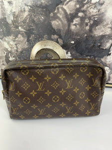 Louis Vuitton Trousse 28