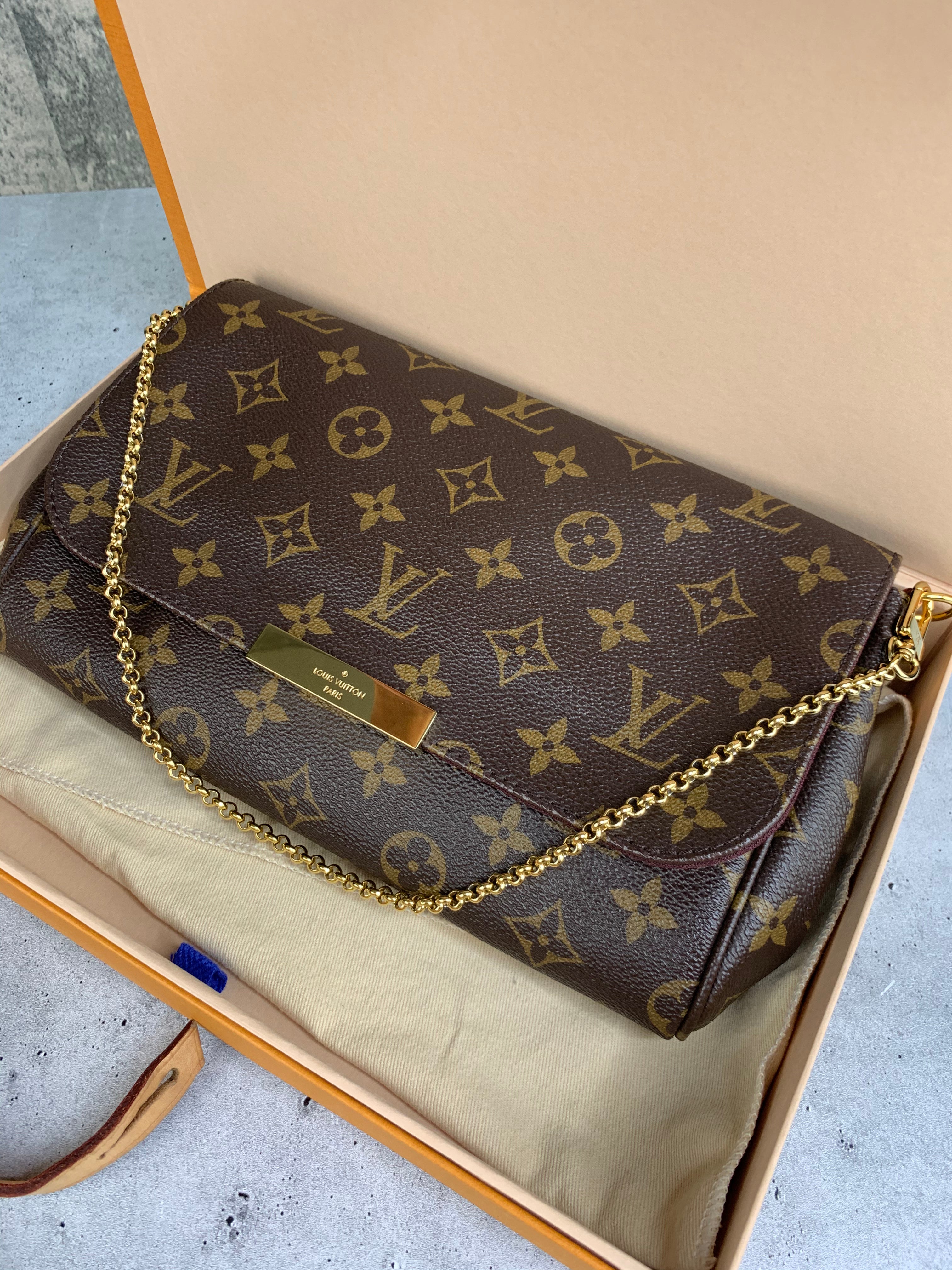 Louis Vuitton Favorite MM