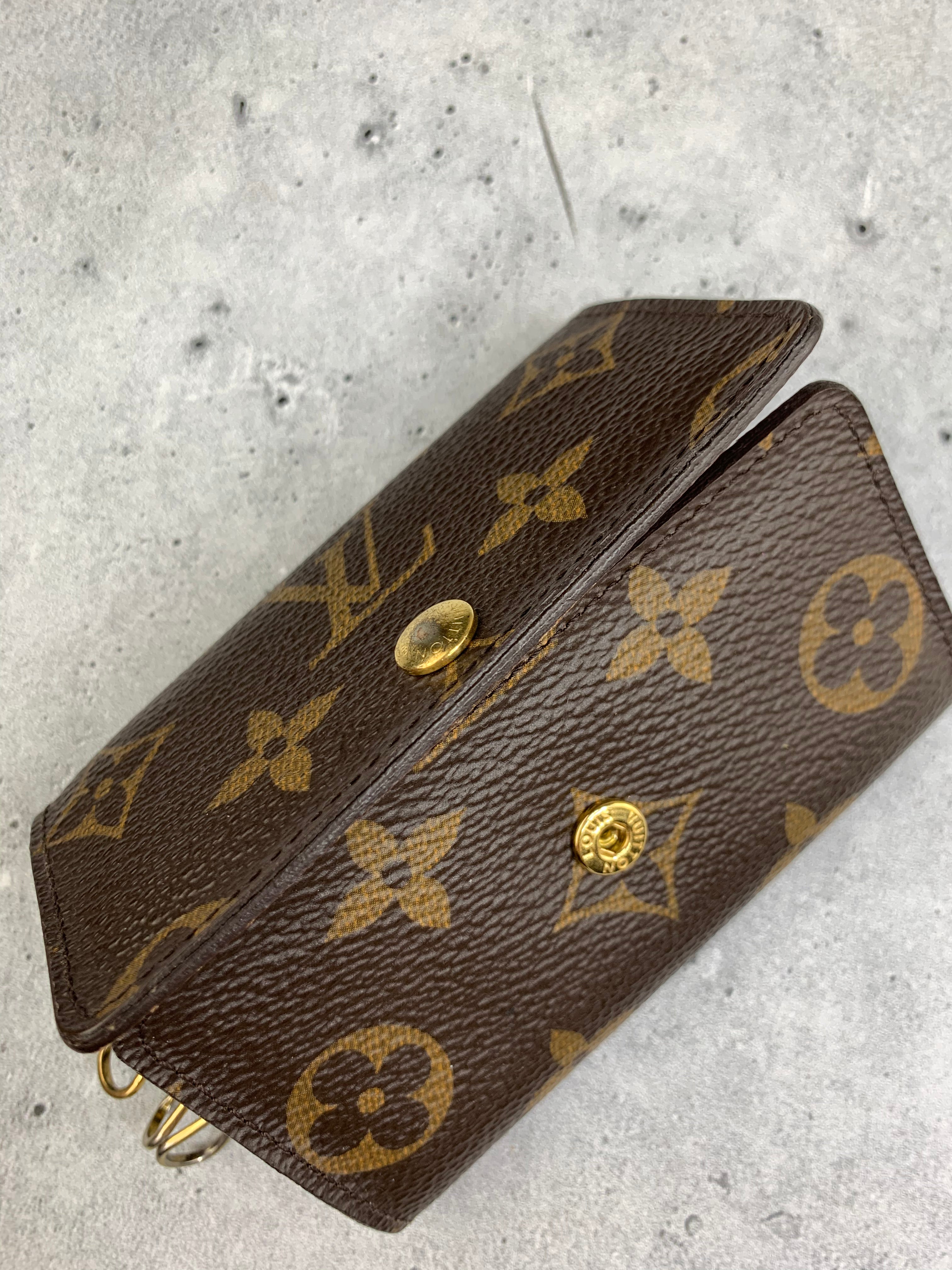 Louis Vuitton 6 Key Holder