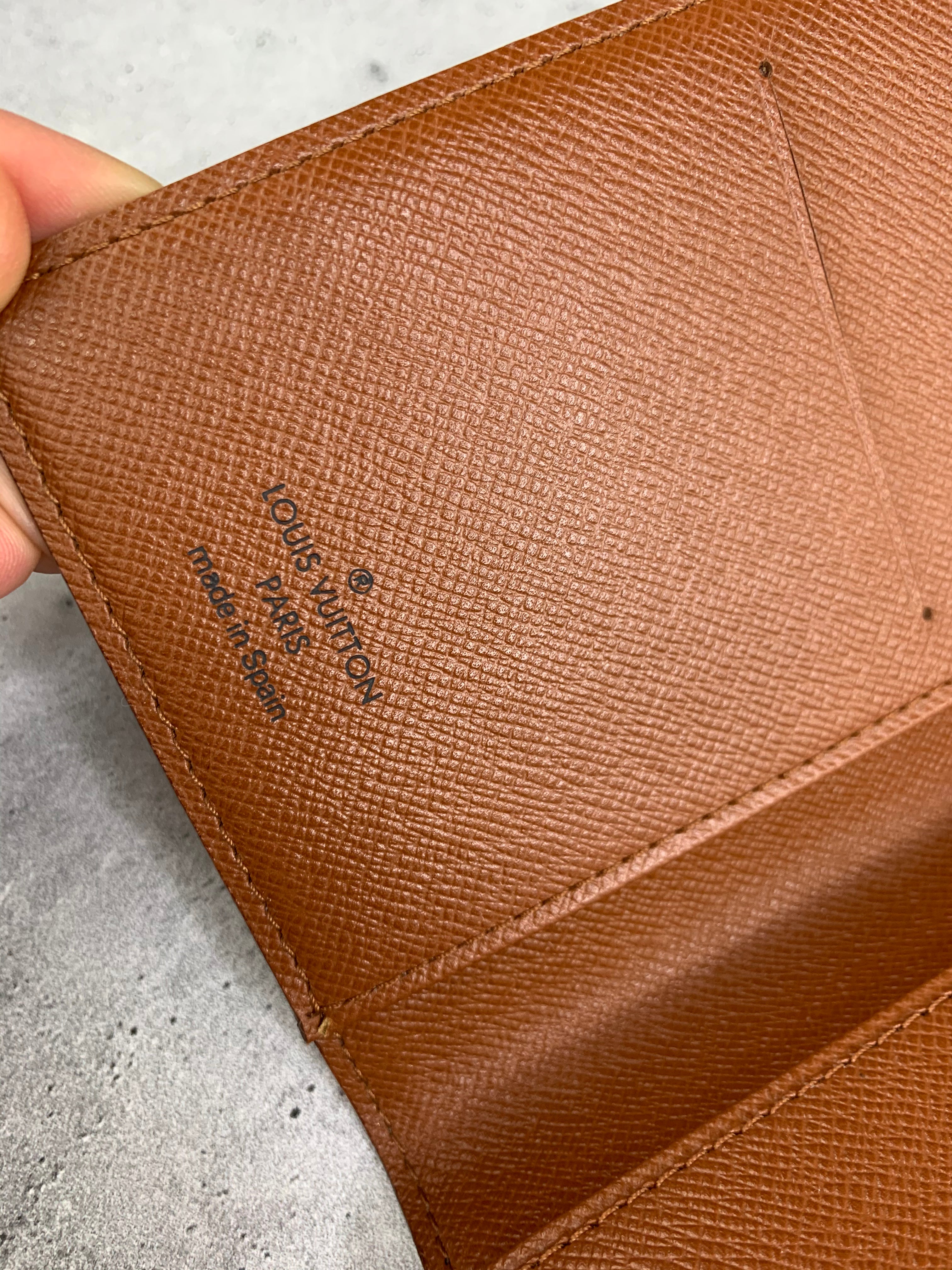 Louis Vuitton Checkbook Cover/Wallet