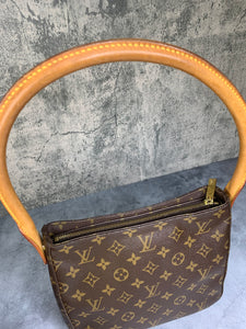 Louis Vuitton Looping MM