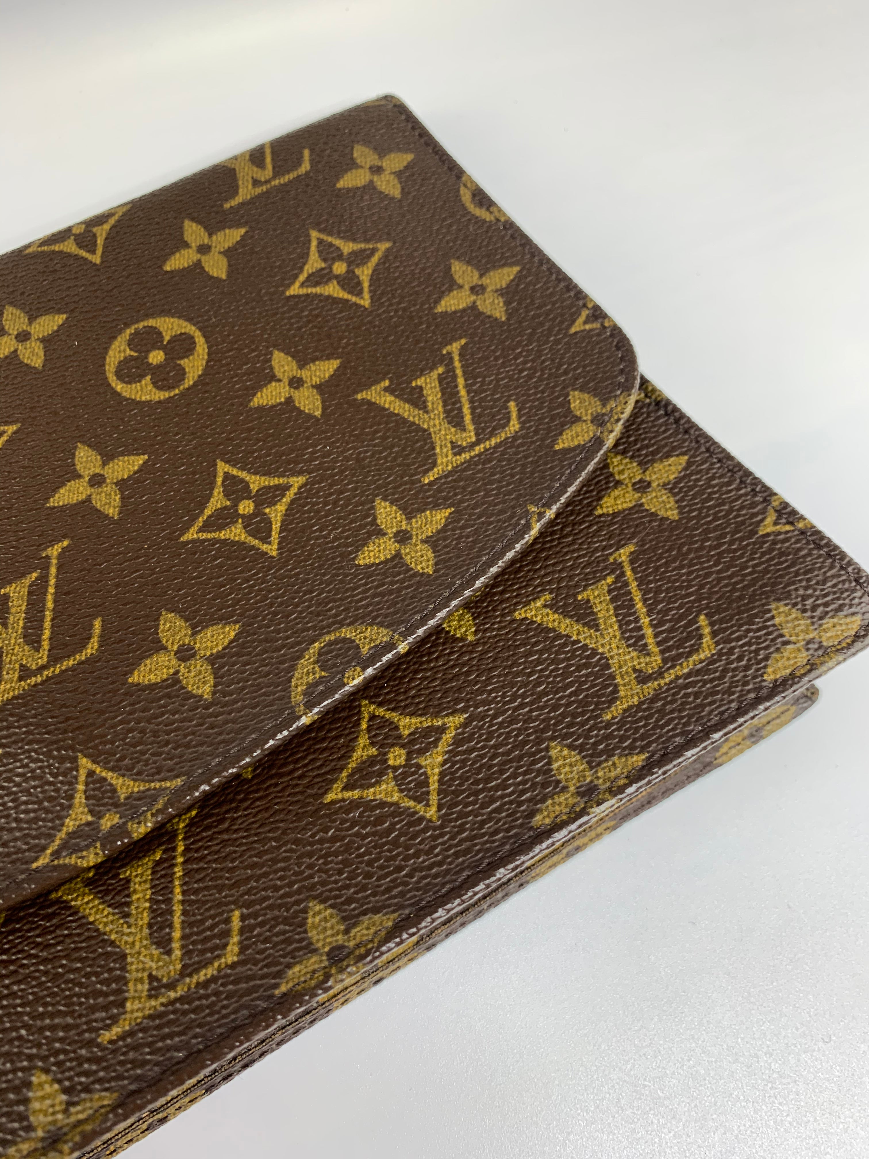 Authentic Louis Vuitton Monogram Pochette rabat 23 Clutch Bag